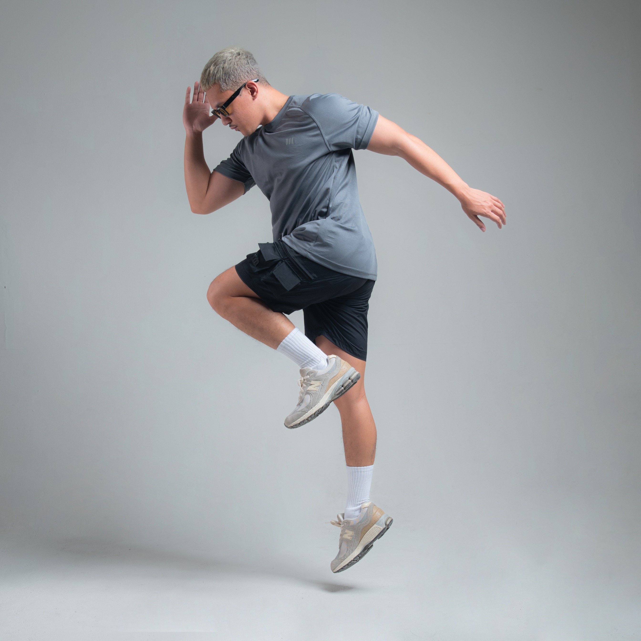 Welds. Sports Basic Tees - Kaos Olahraga Pria Gym Lari Tracking