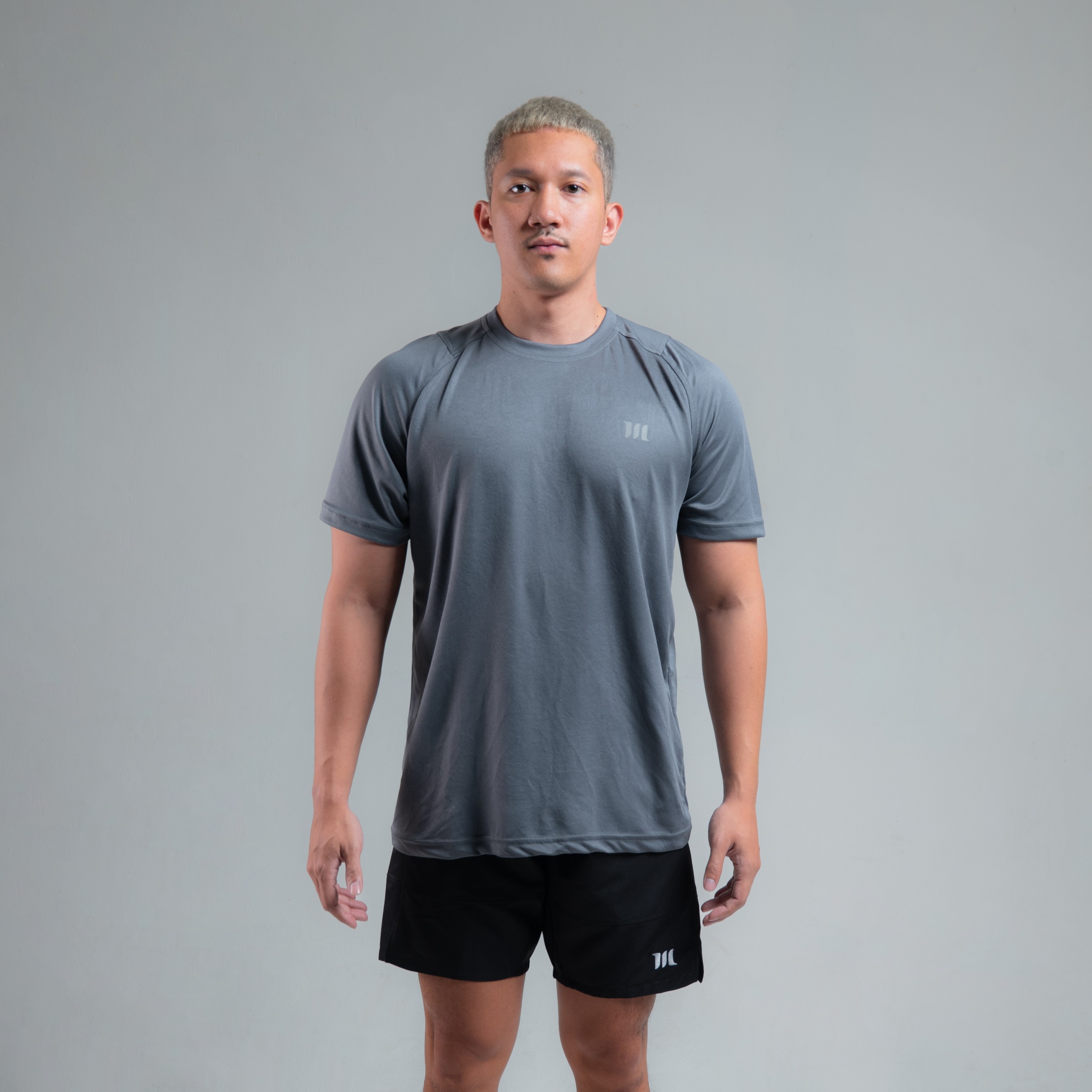 Welds. Sports Basic Tees - Kaos Olahraga Pria Gym Lari Tracking