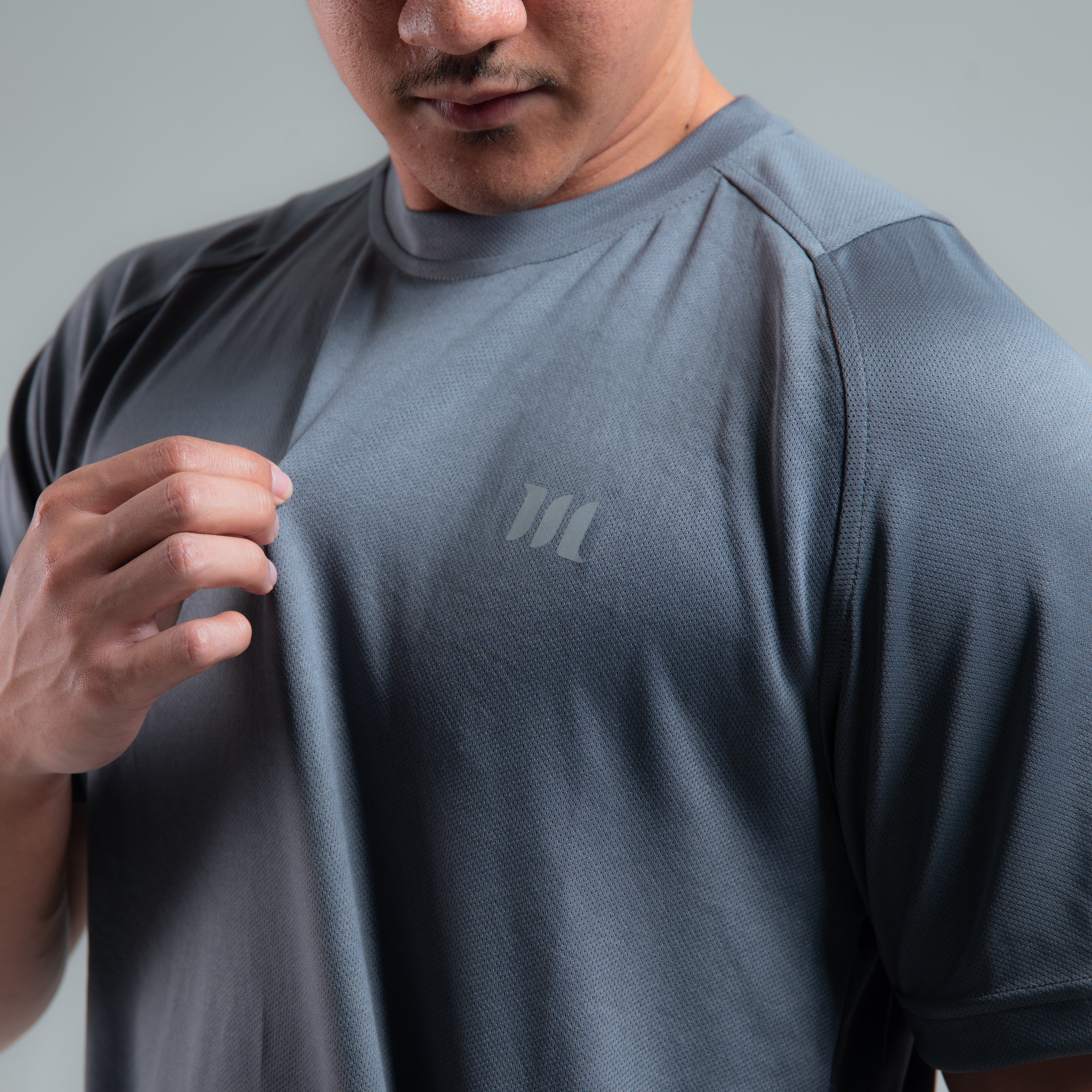 Welds. Sports Basic Tees - Kaos Olahraga Pria Gym Lari Tracking