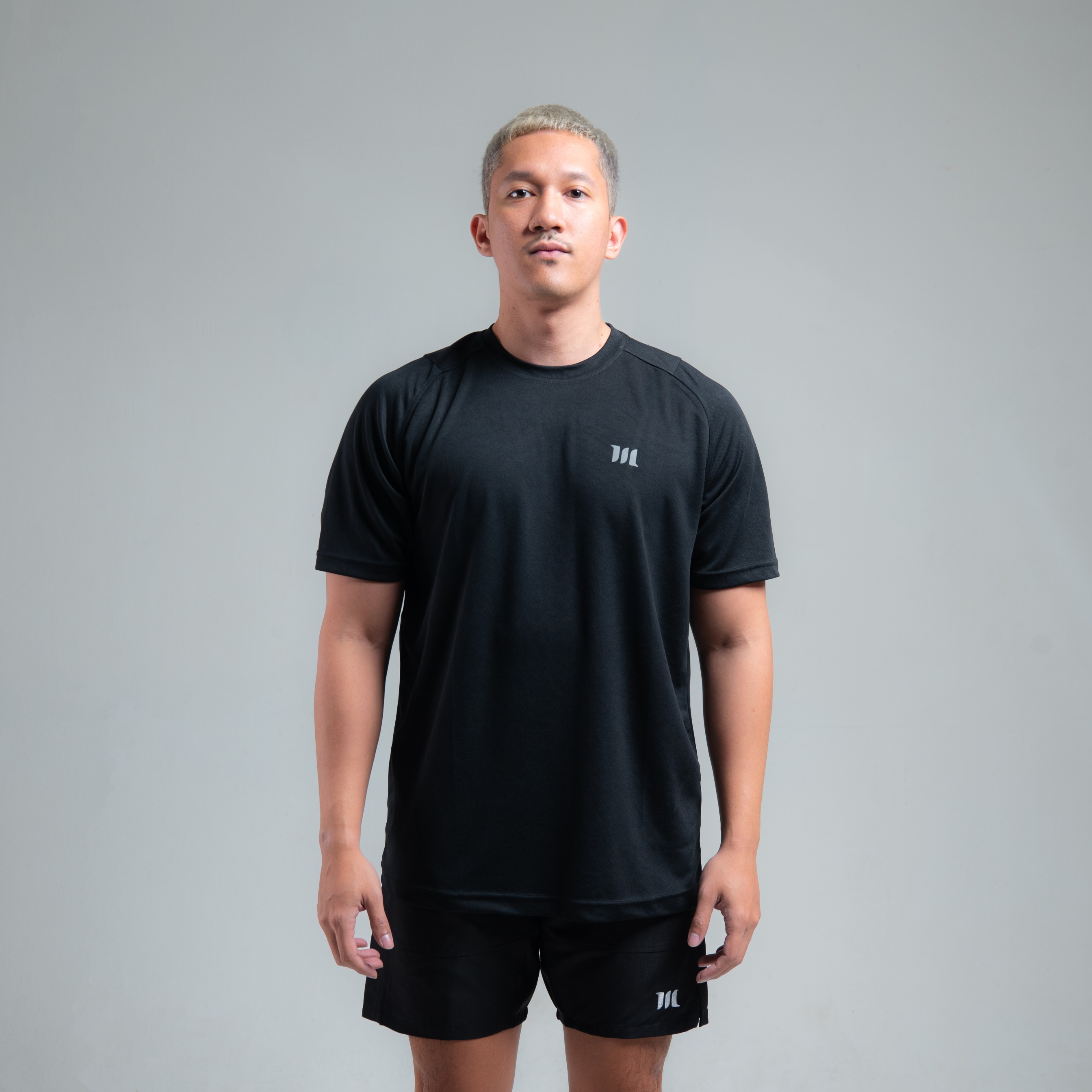Welds. Sports Basic Tees - Kaos Olahraga Pria Gym Lari Tracking