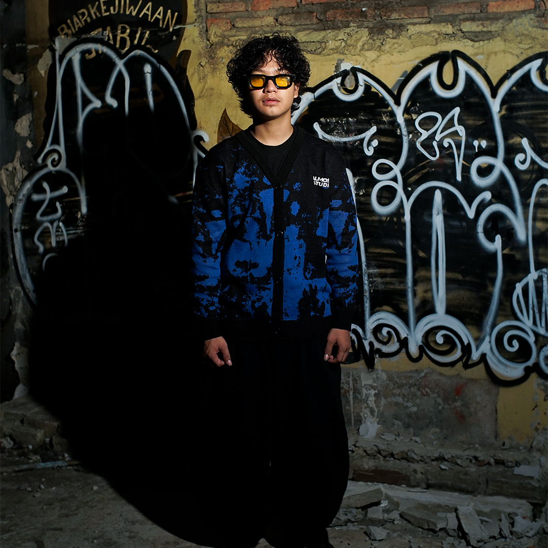 Almost Studio Resilience Knit Cardigan – Cardigan Rajut Oversize Unisex Blue Black