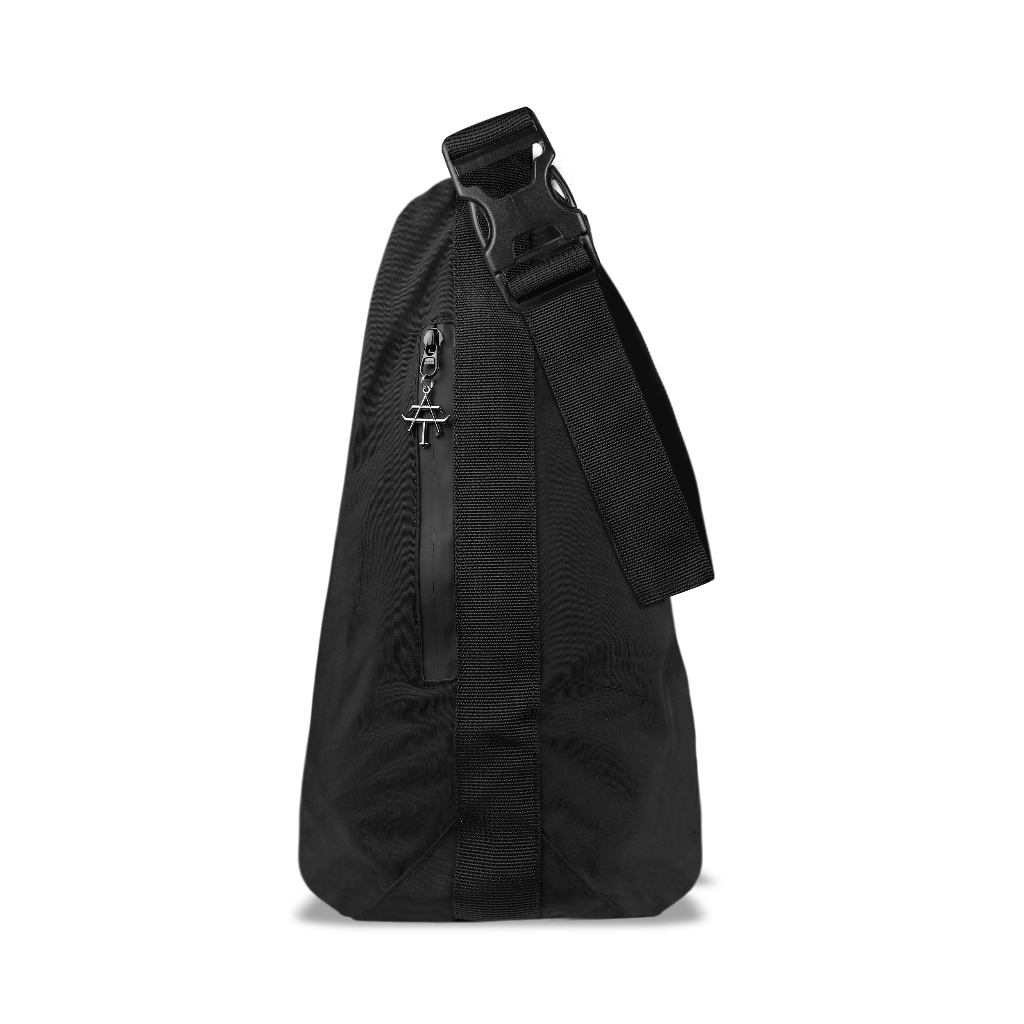 Almost Studio Espada Messenger Shoulder Bag Waterproof Black – Tas Selempang Tahan Air Hitam