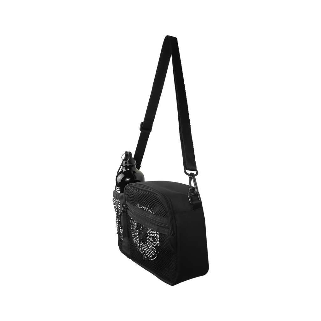 Almost Studio Hydra Sling Bag Tumbler Black – Tas Selempang Botol Minum Hitam