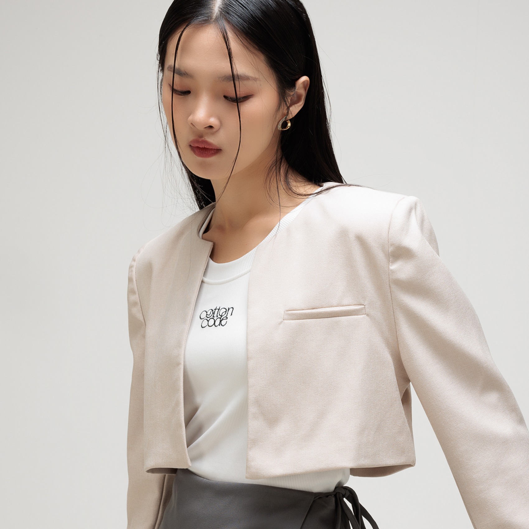 Cotton Code Blazer Wanita Ecclesia crop