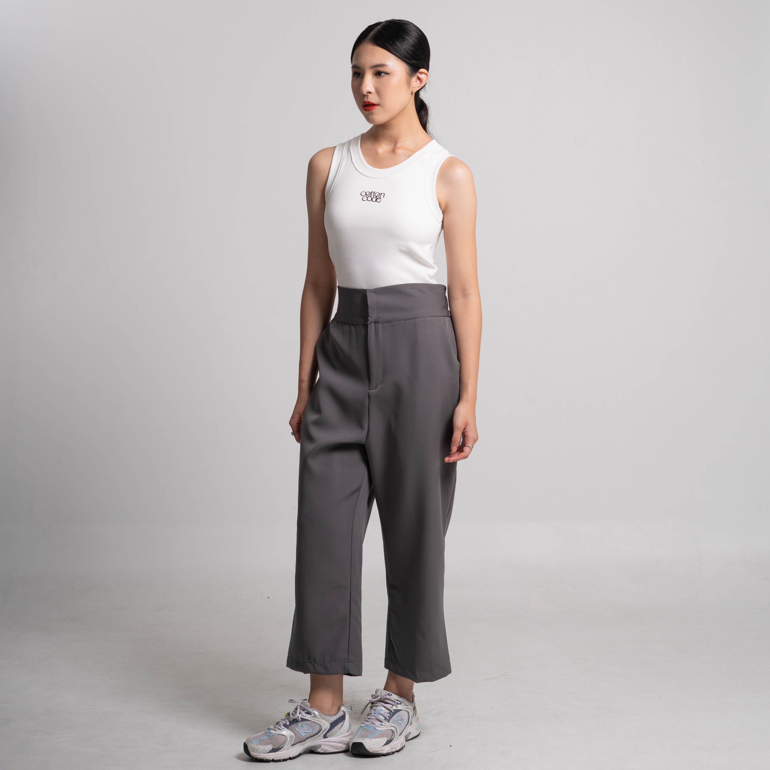 Cotton Code Atasan Wanita Regina Top Slim Fit