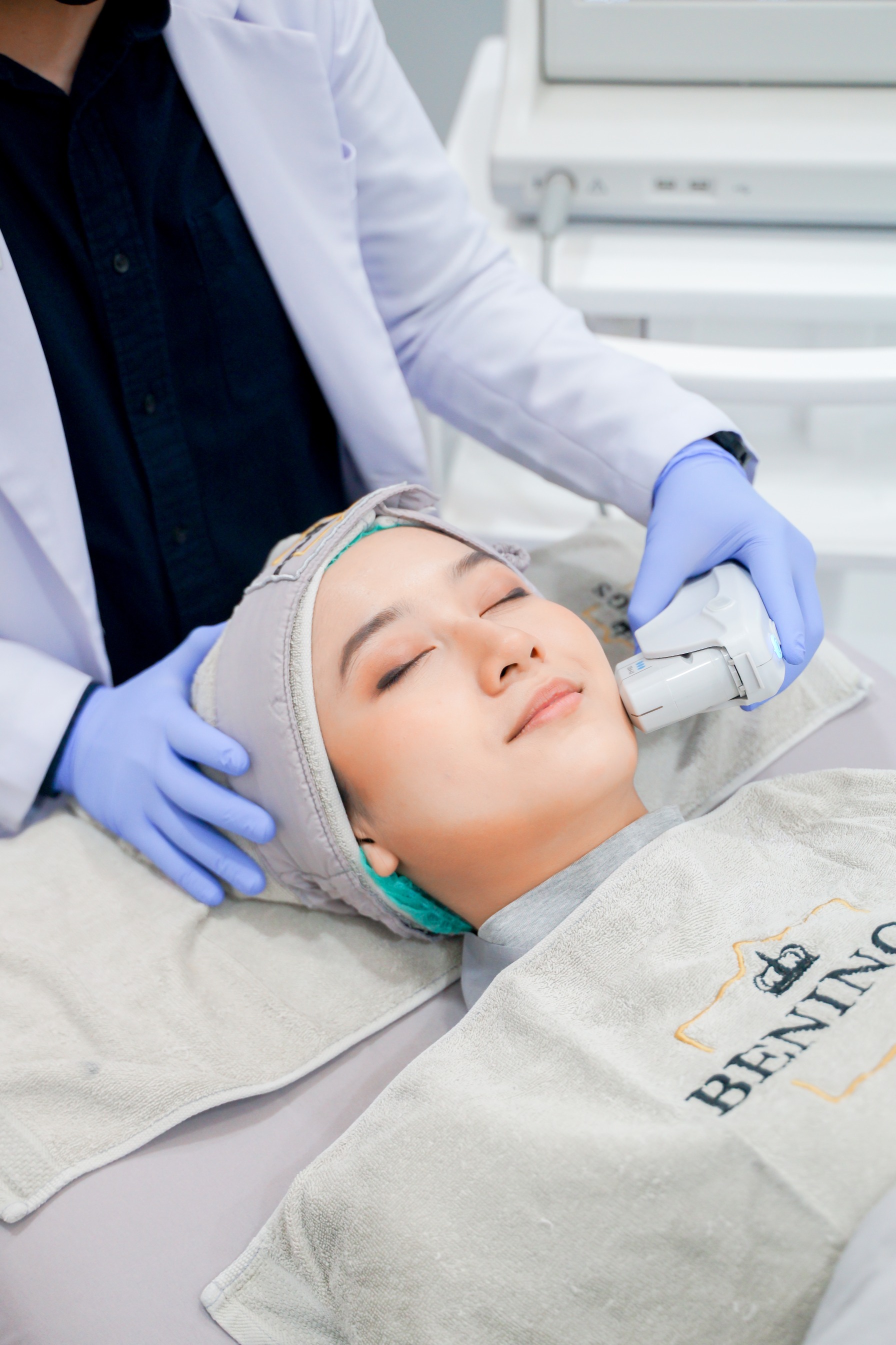 HIFU (High Intensity Focused Ultrasound)