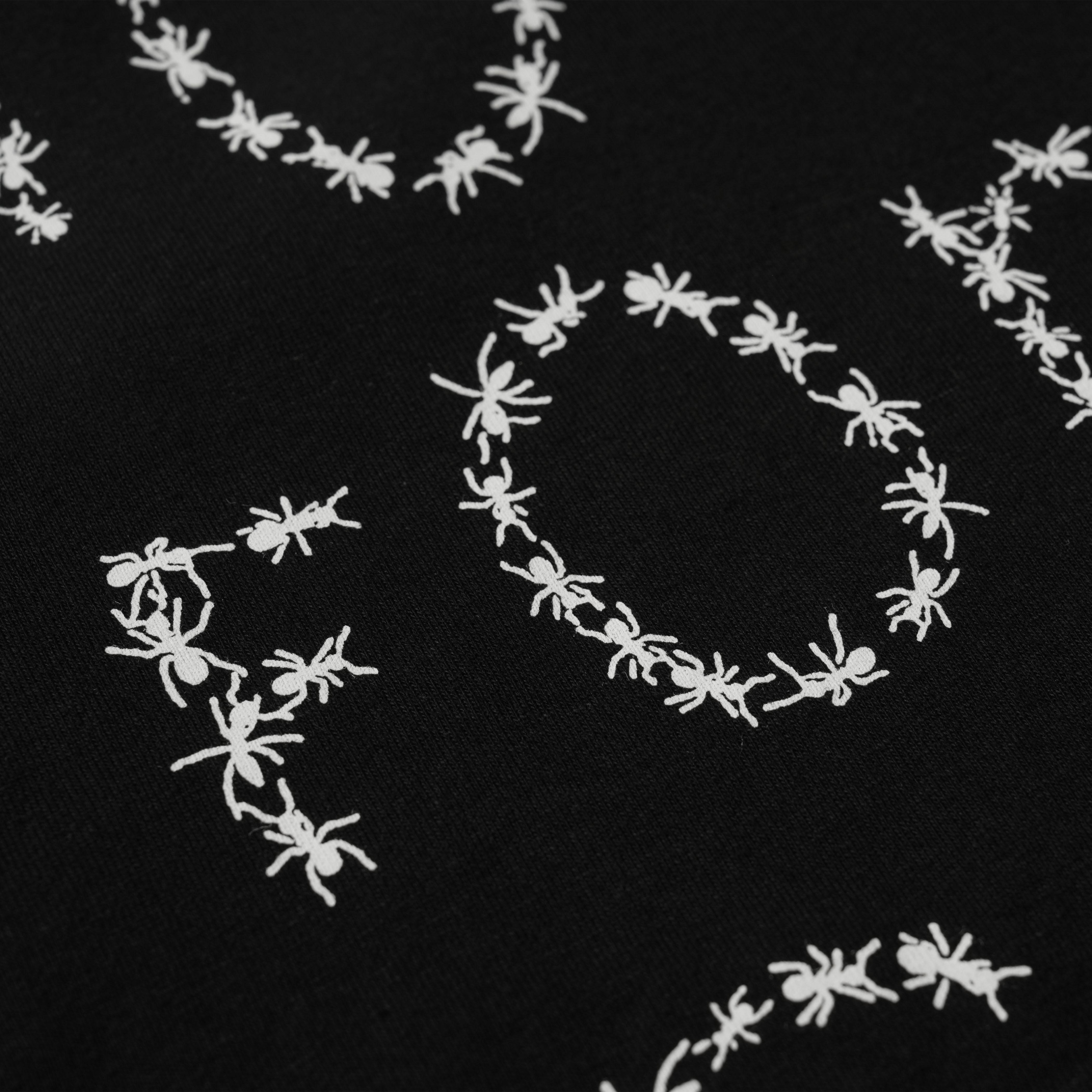 Queenbeer - T-shirt Ant Black