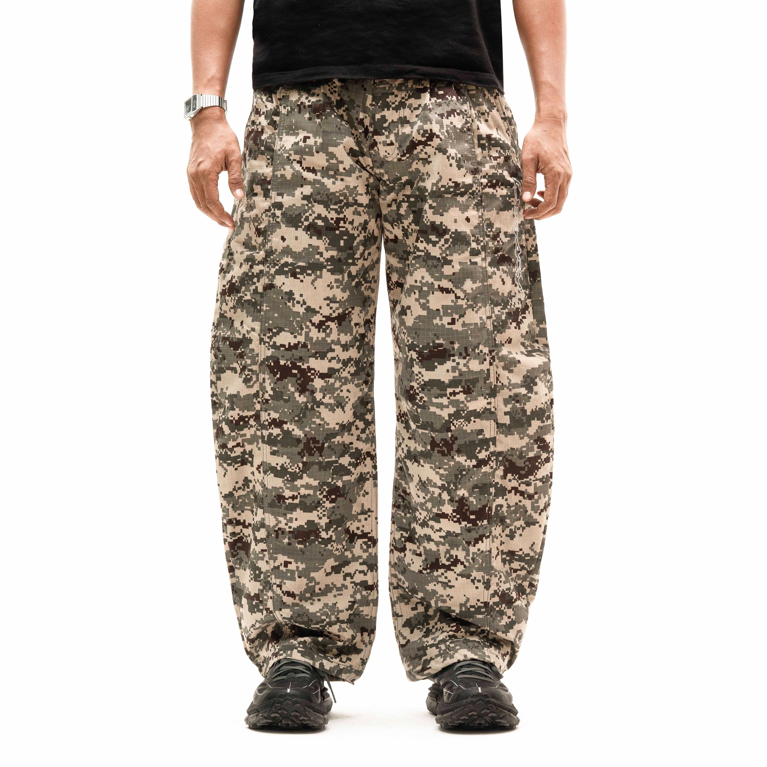 Queenbeer - Gavin Barrel Camo Pants