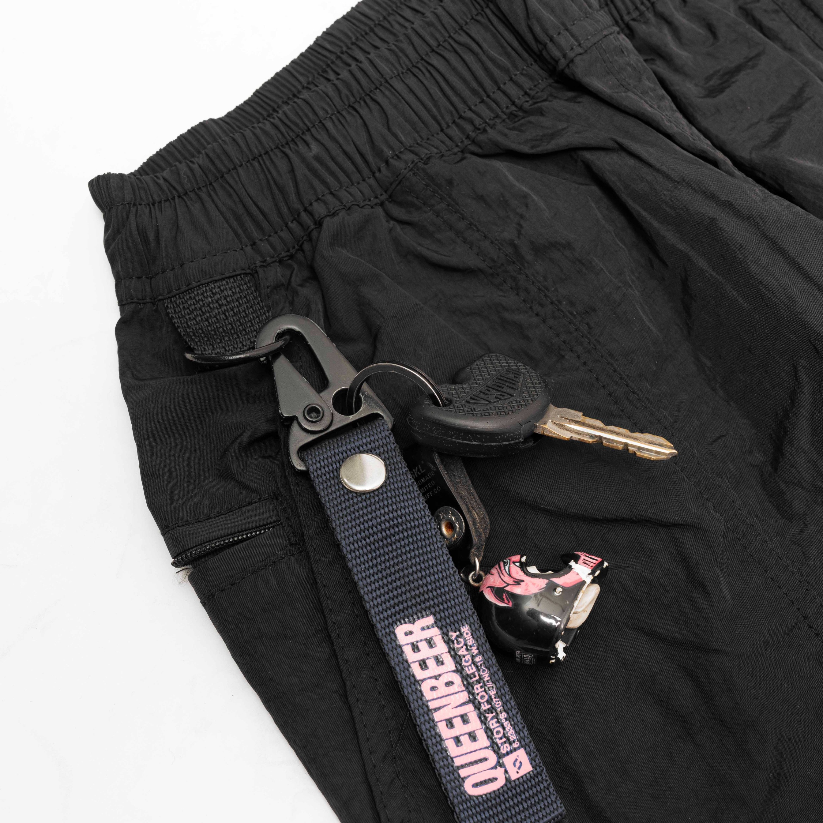 Queenbeer - Doughlass Crinkle Pants