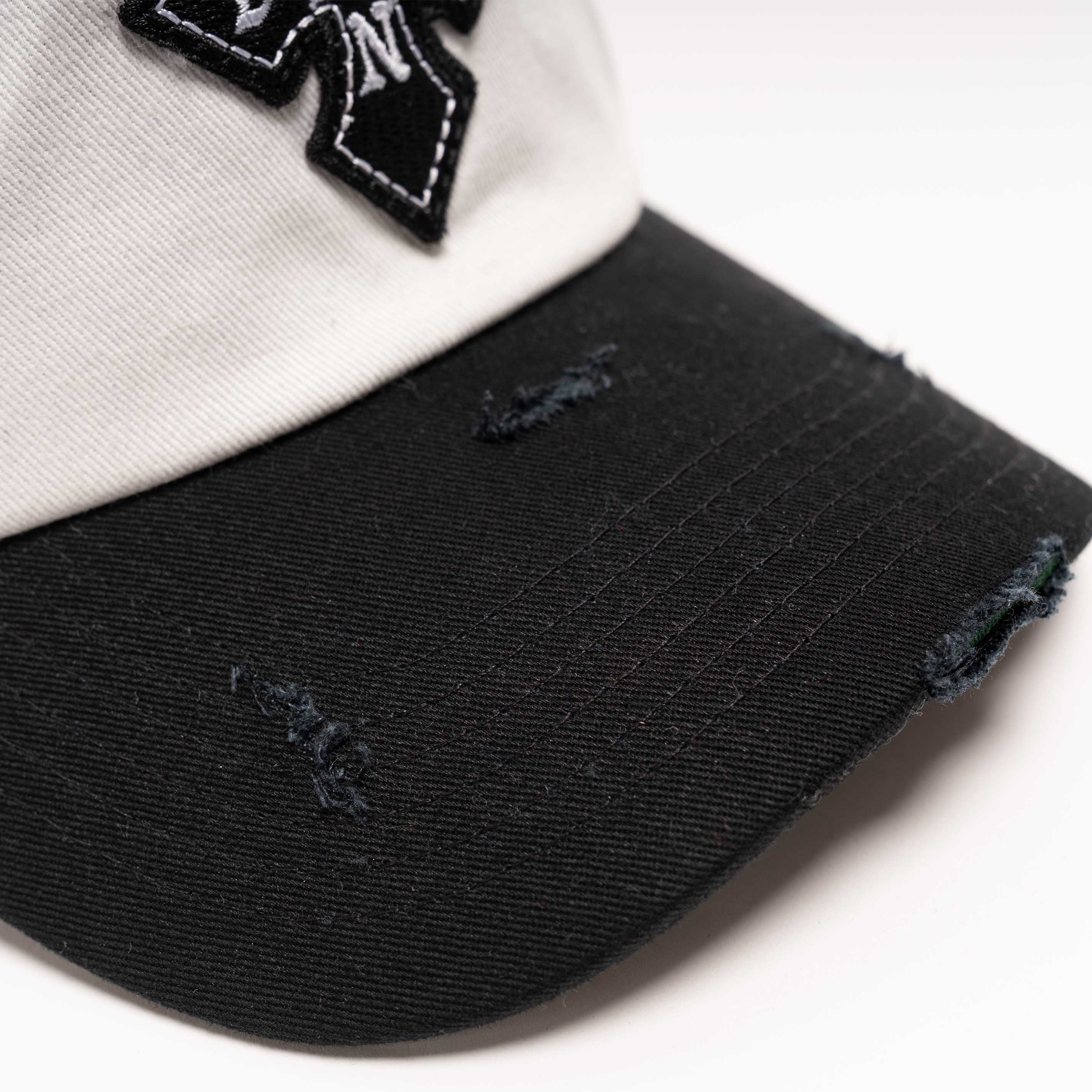 Queenbeer - Trucker Hat Cross