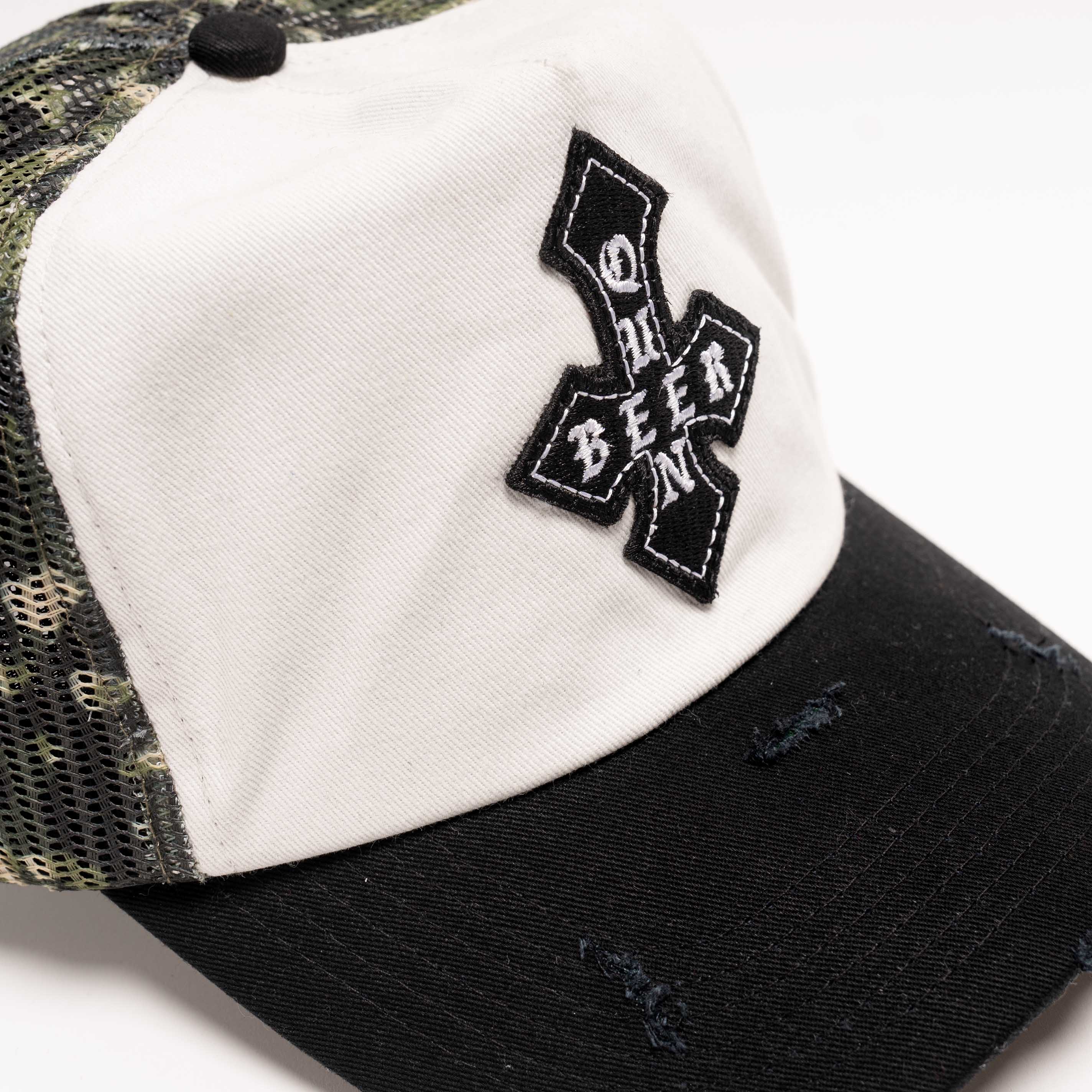 Queenbeer - Trucker Hat Cross