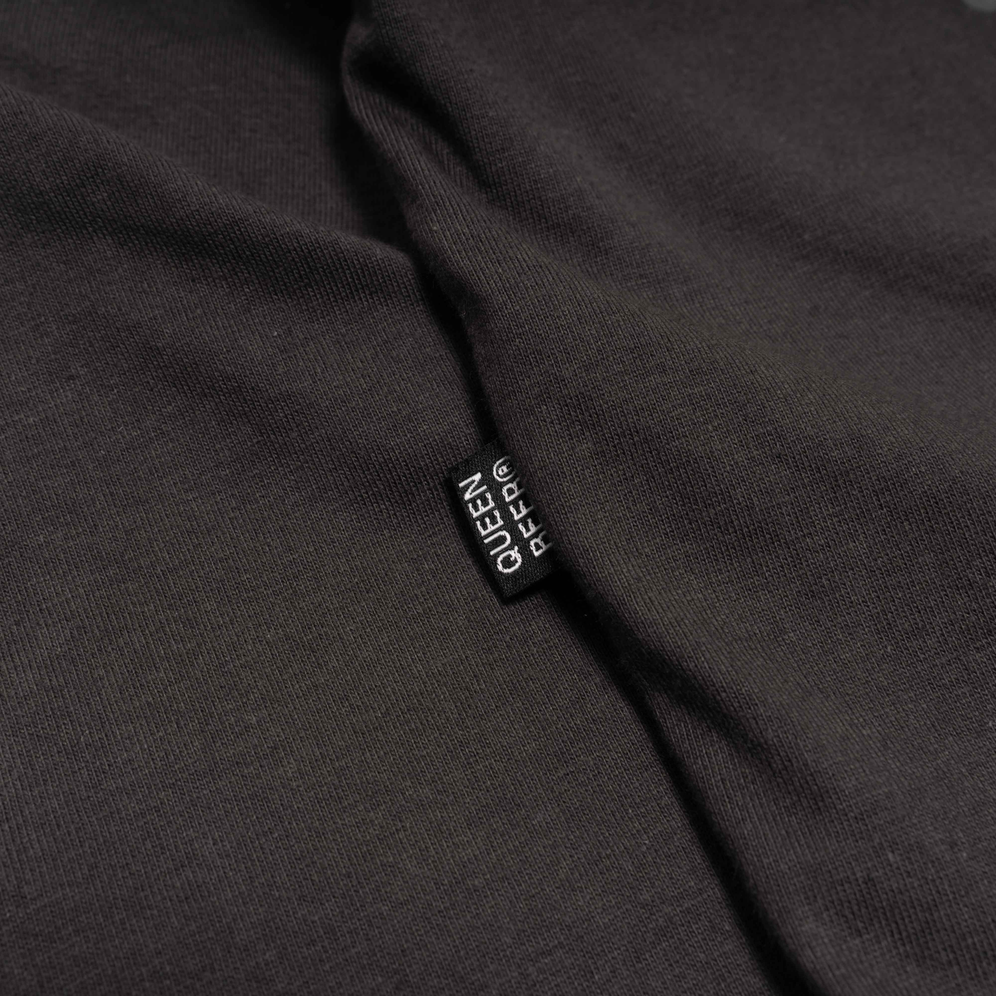 Queenbeer - T-shirt Boxy Stare Grey