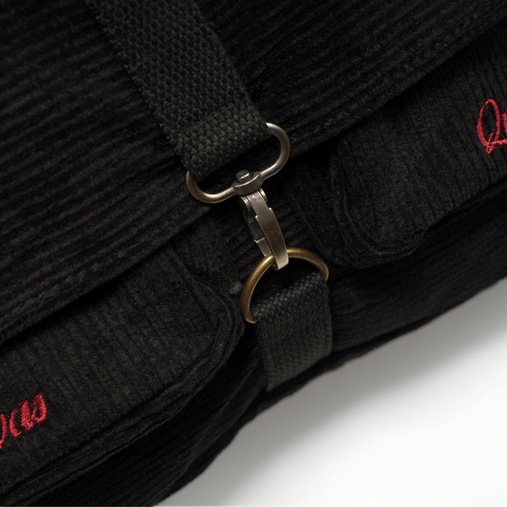 Queenbeer X Kevas Pharaoh Slingbag