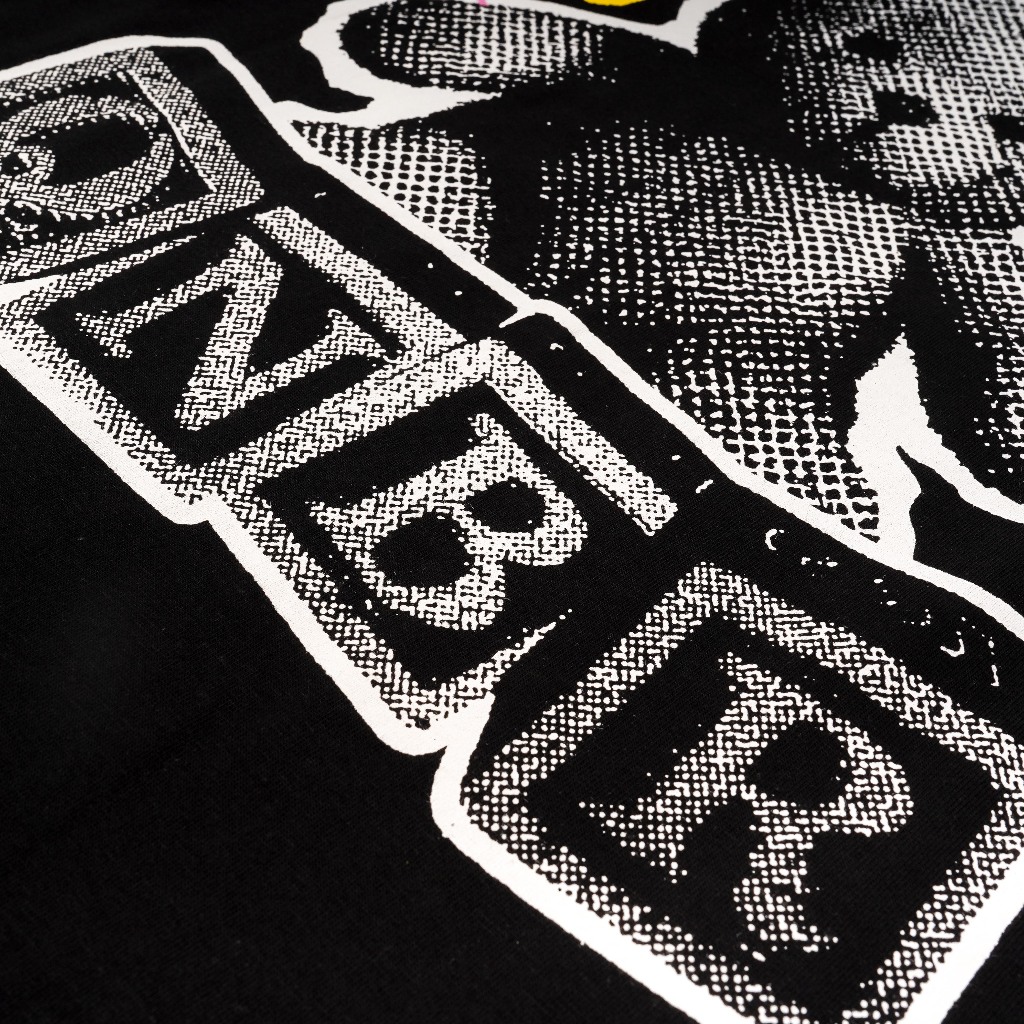 Queenbeer - T-shirt Barney Black