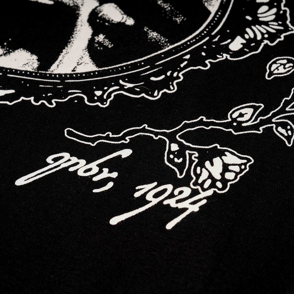 Queenbeer - T-shirt Frame Black
