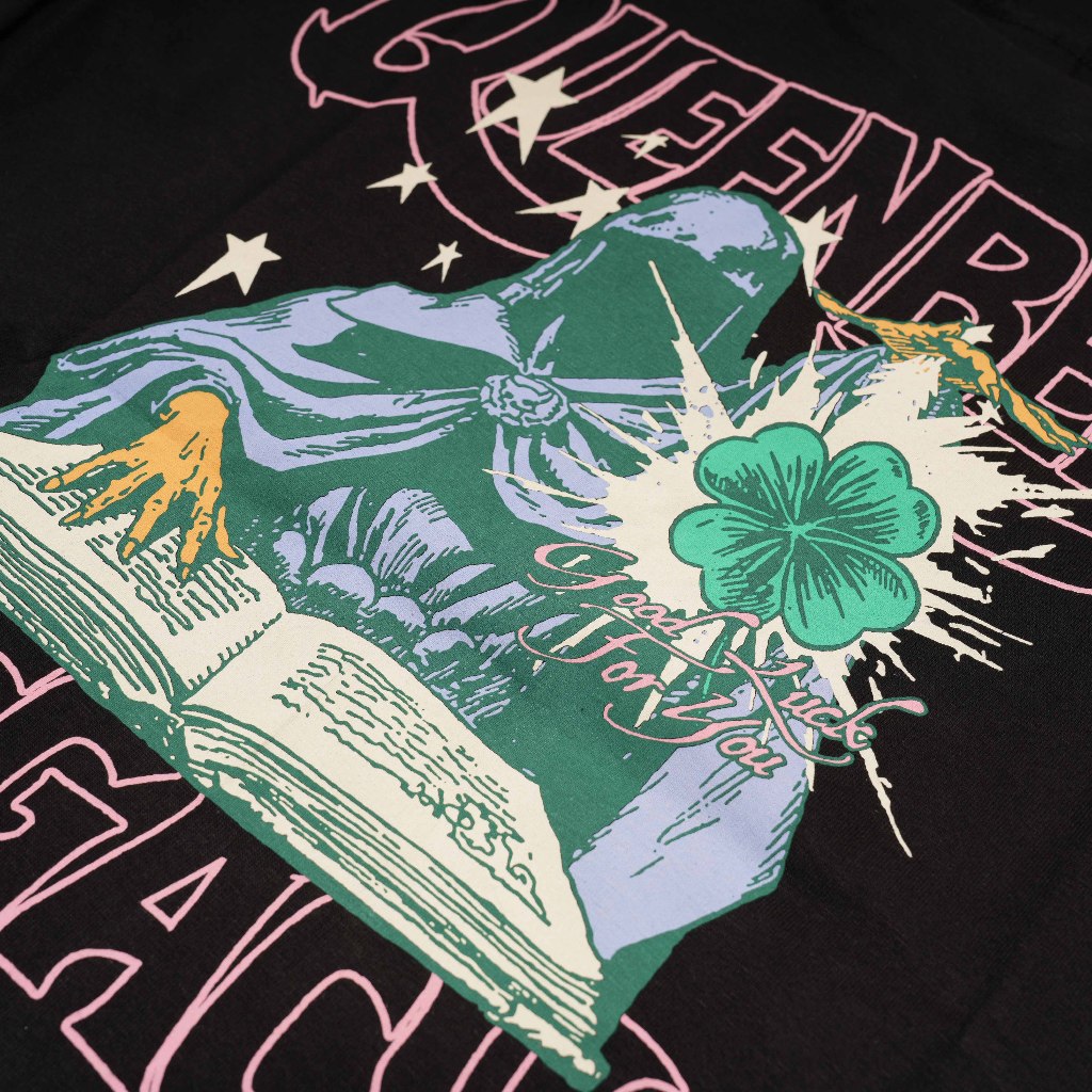 Queenbeer - T-shirt Clover Black