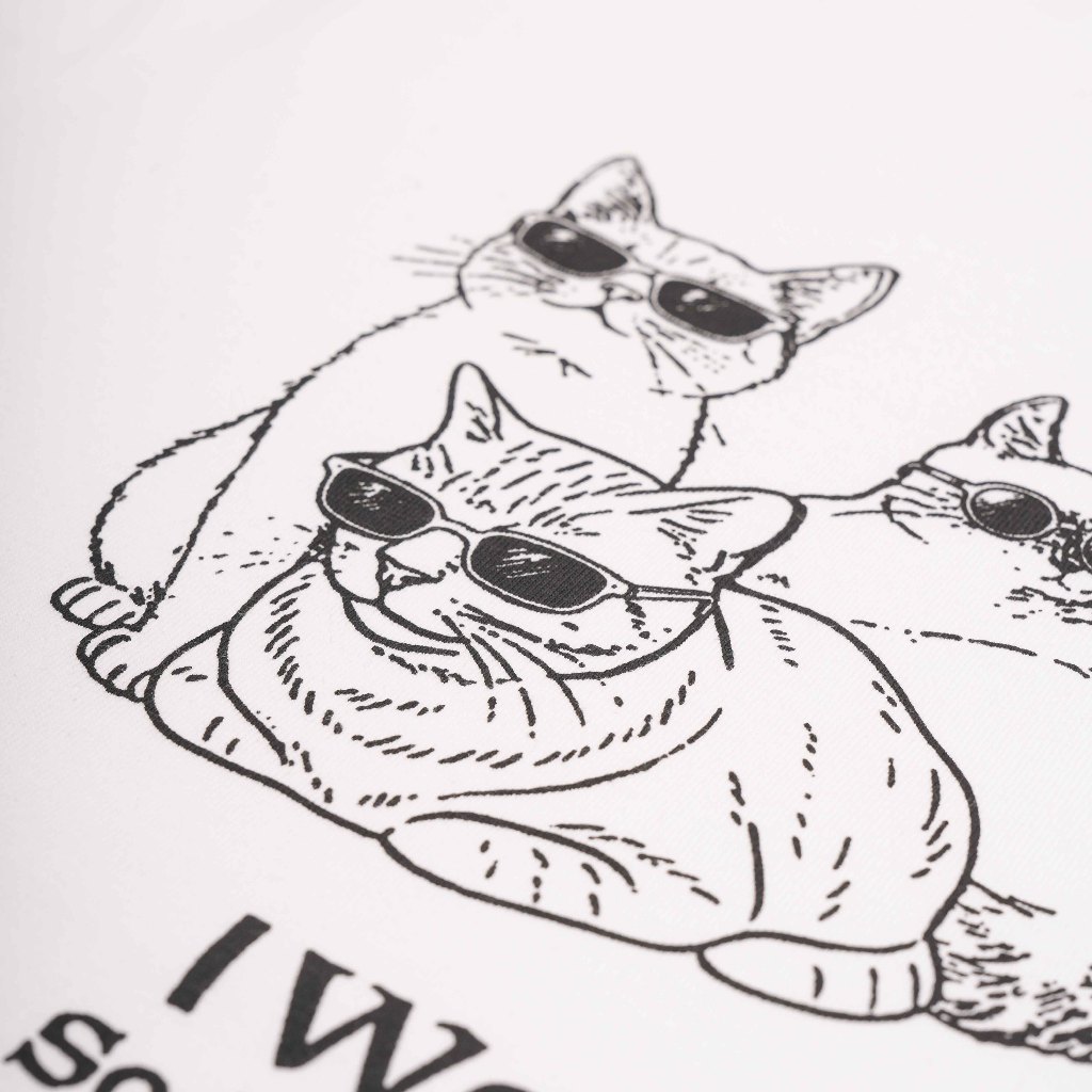 Queenbeer - T-shirt Kitty White
