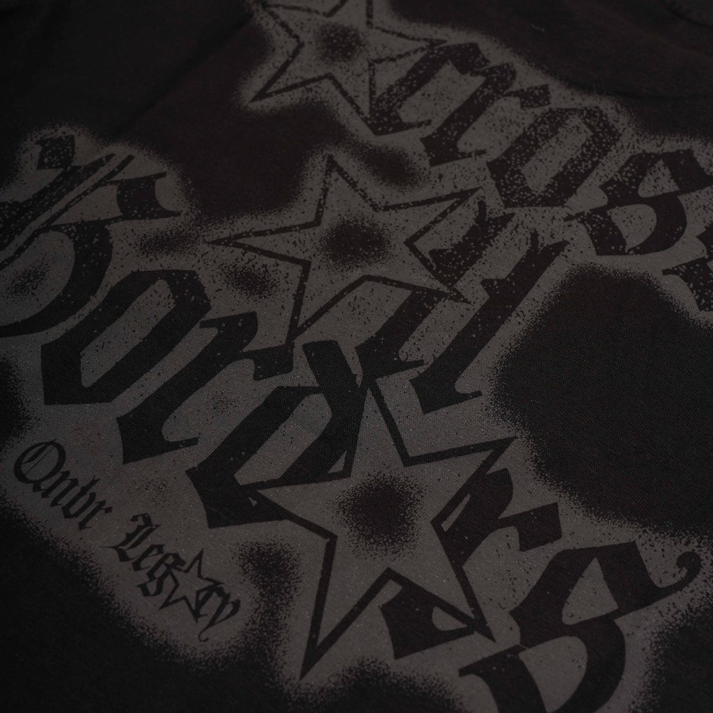 Queenbeer - T-shirt Borders Black