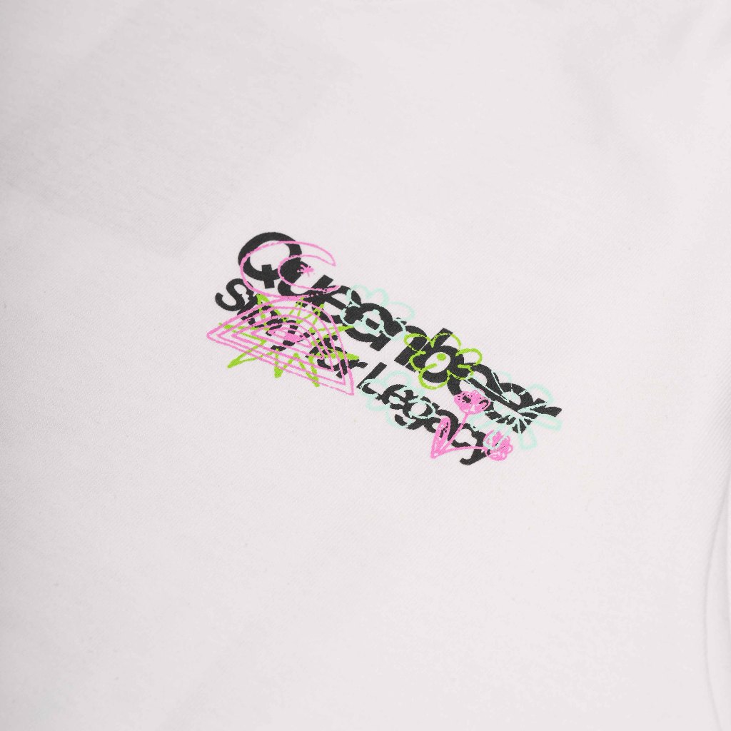 Queenbeer - T-shirt Dizzy White