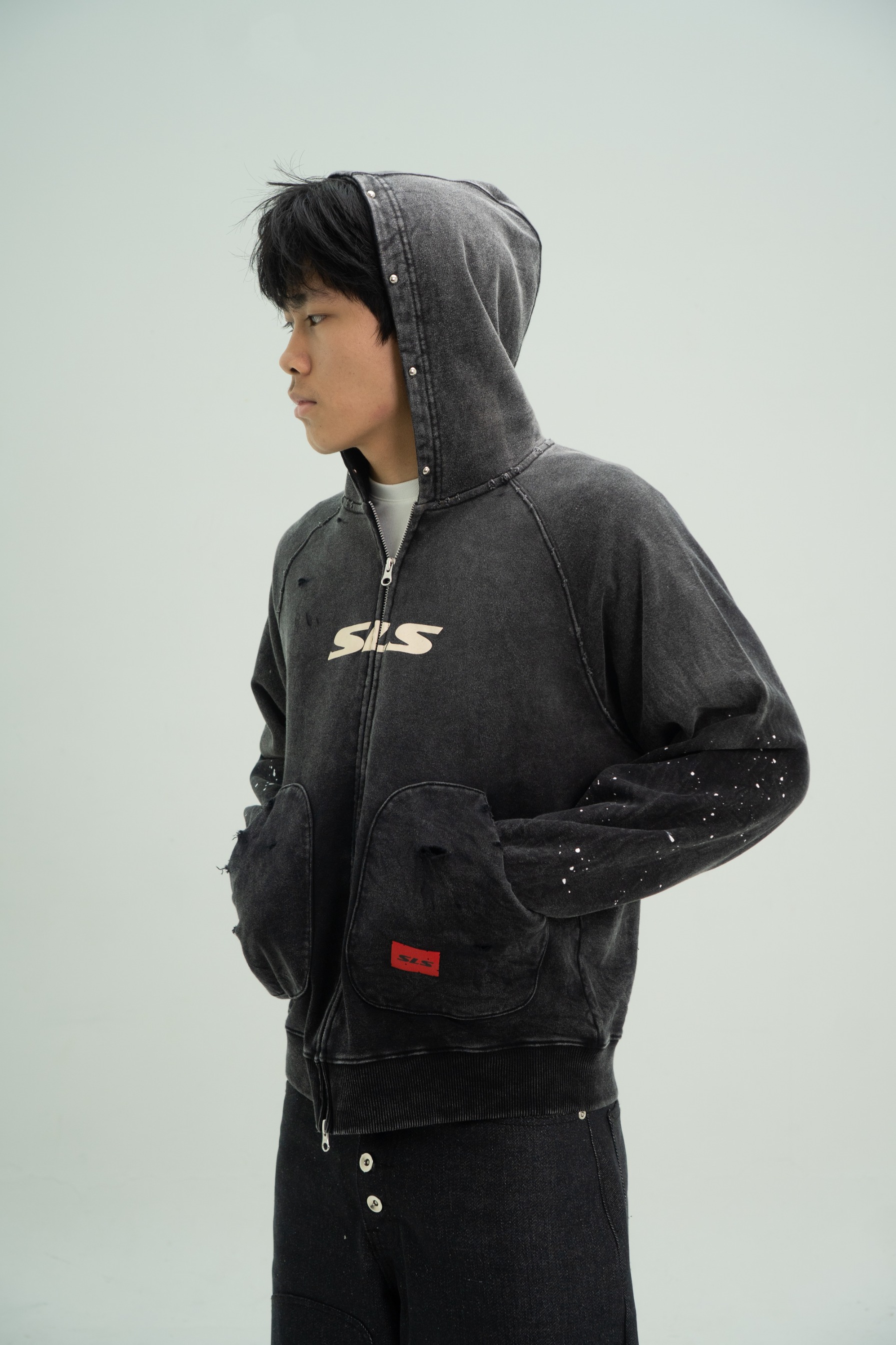 Arsène Distressed Washed Zip Hoodie Black