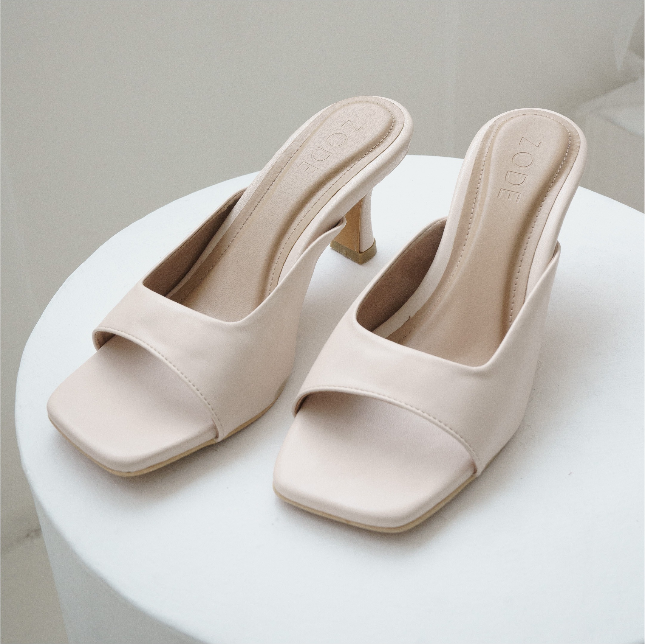 Clara Heels