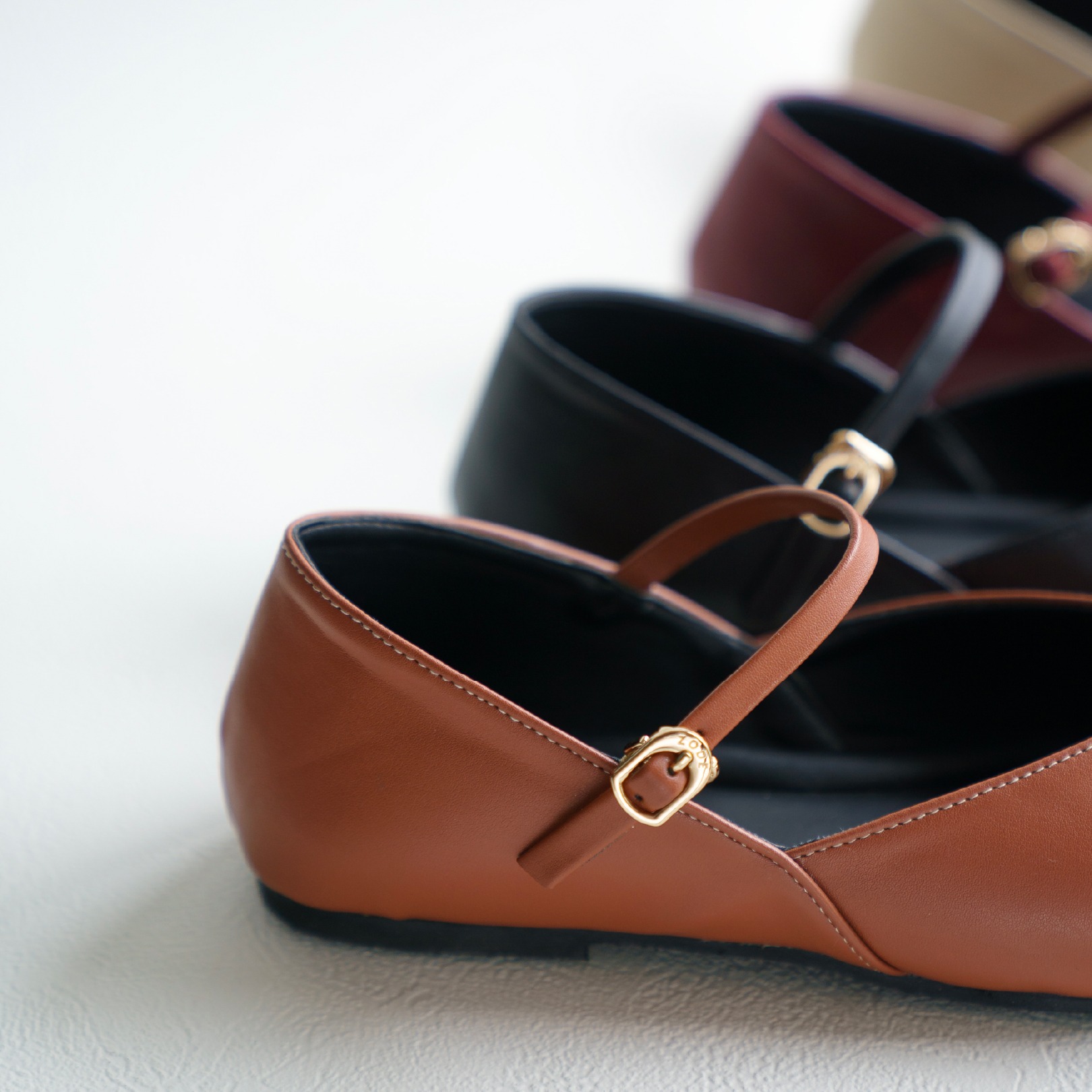 Clarence Flatshoes