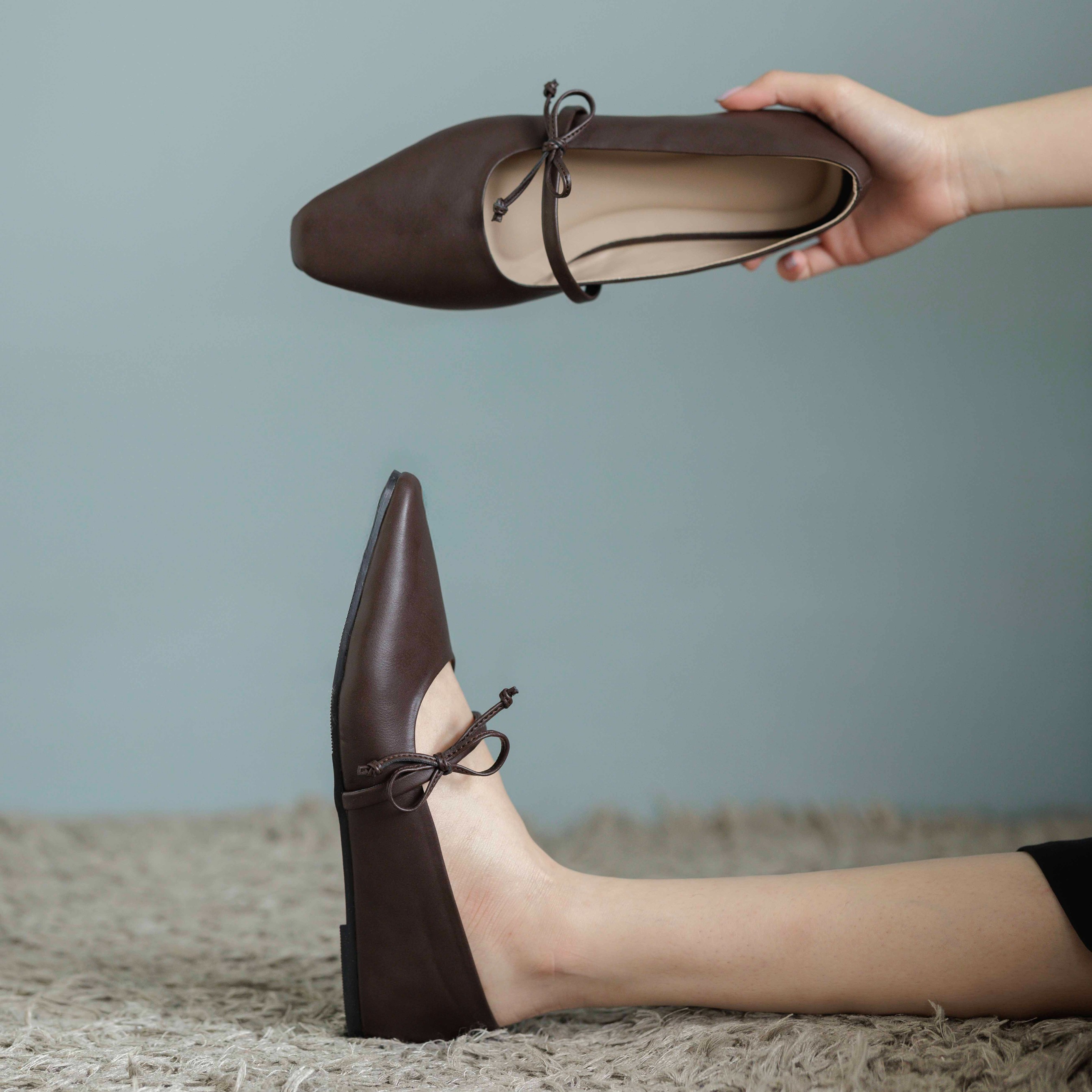 Lydia Flatshoes