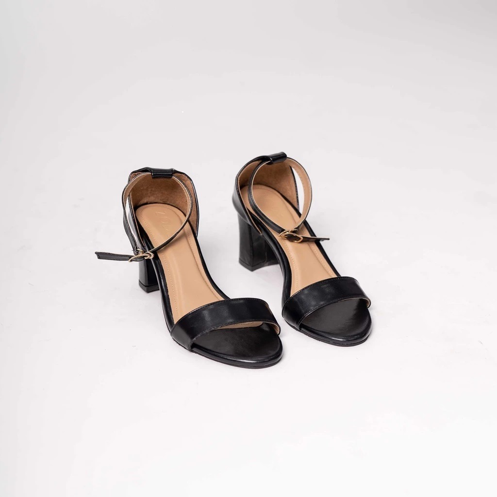 Elli Heels