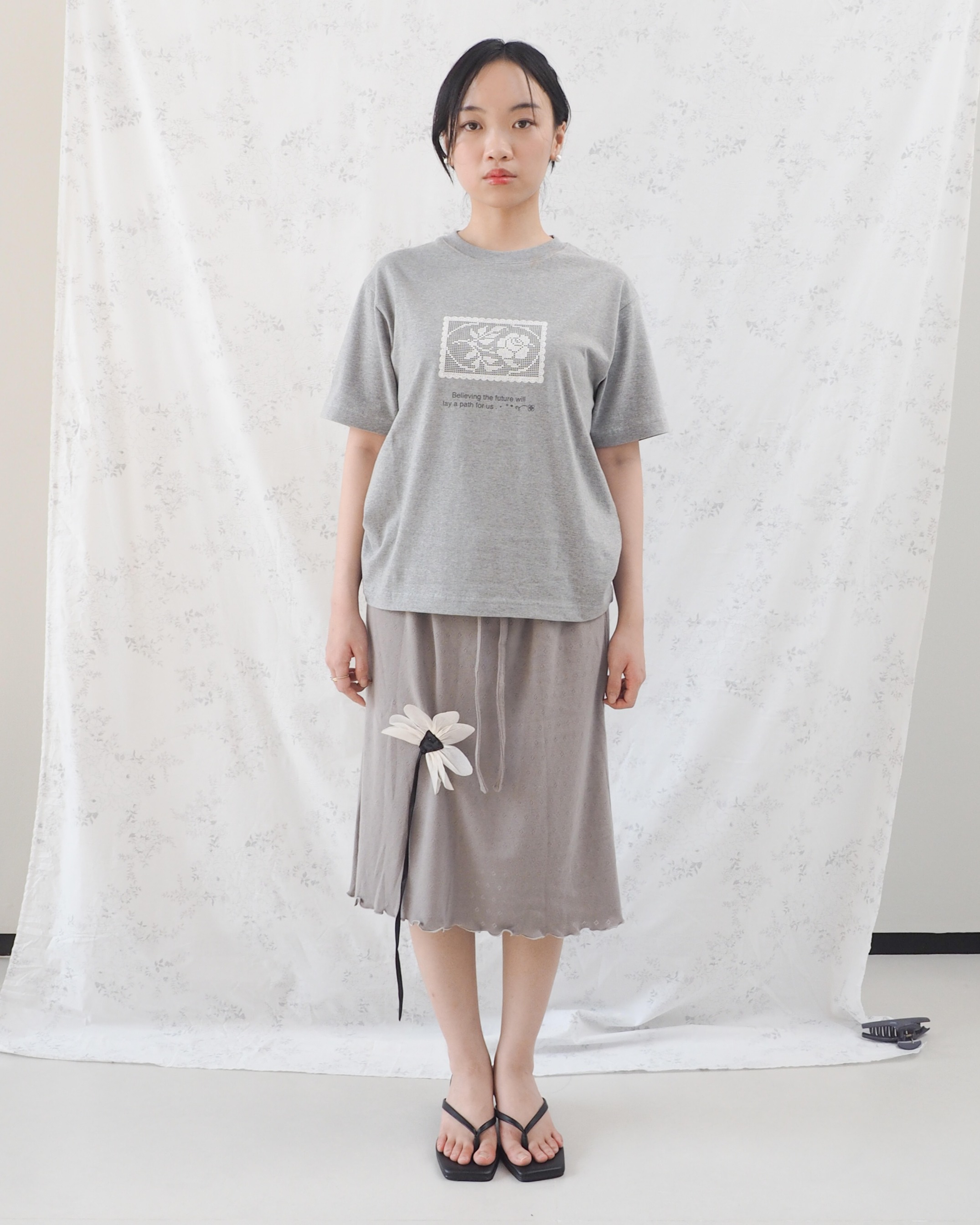 CROCHET TEE - MISTY GREY