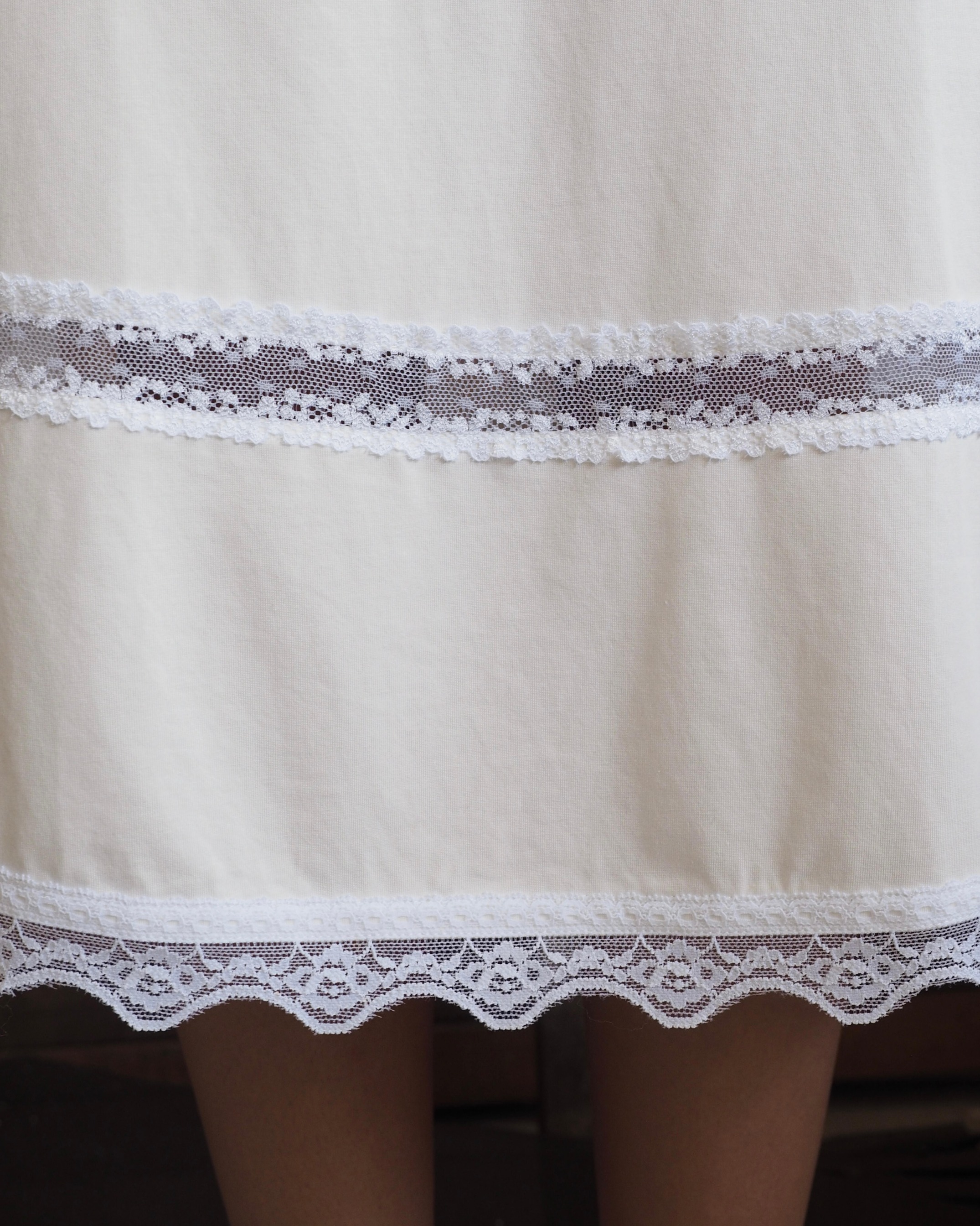 ELYS MIDI SKIRT