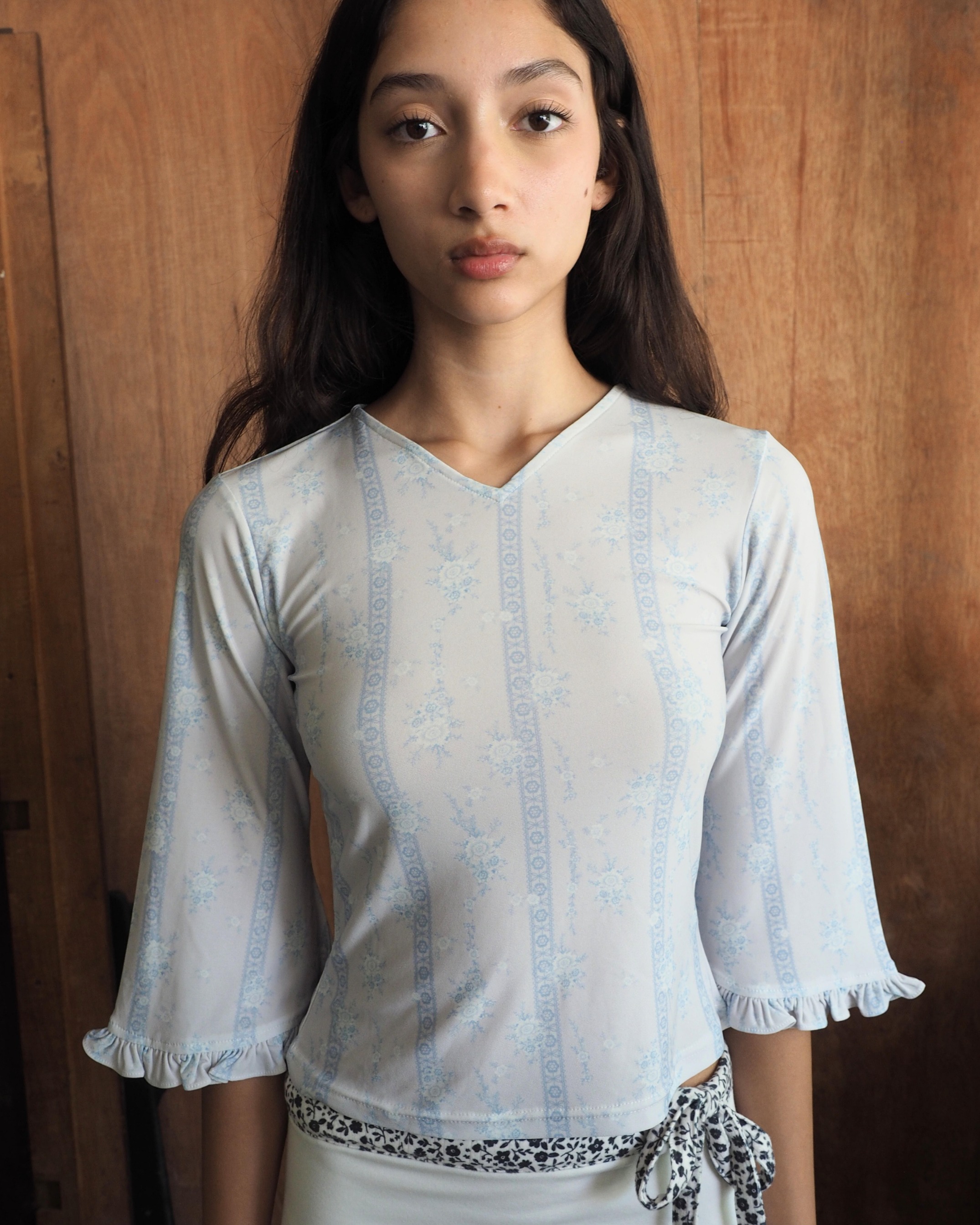 SELINA TOP - GREY FLORAL
