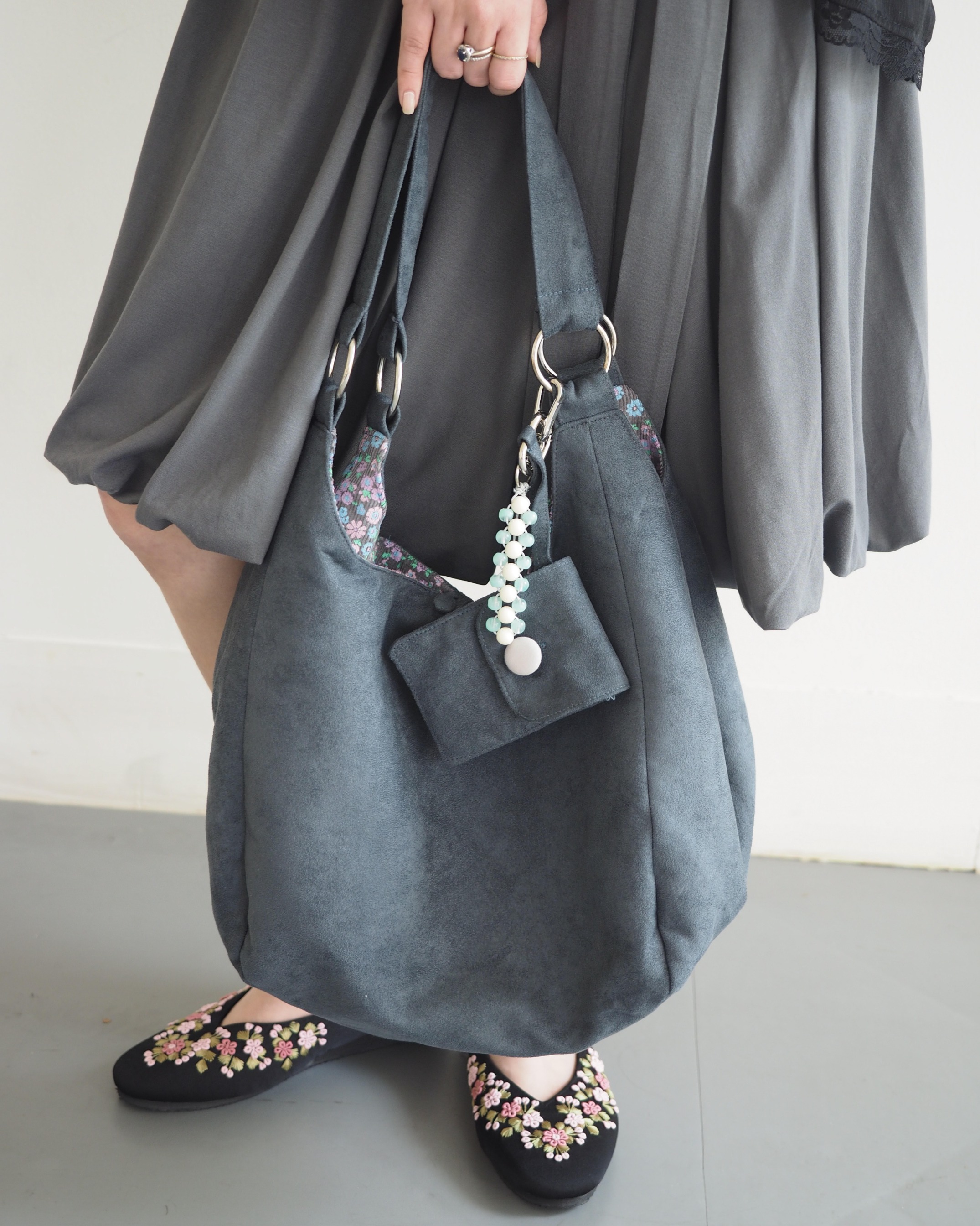 REVERSIBLE CLEMENTINE BAG - DARK GRAY