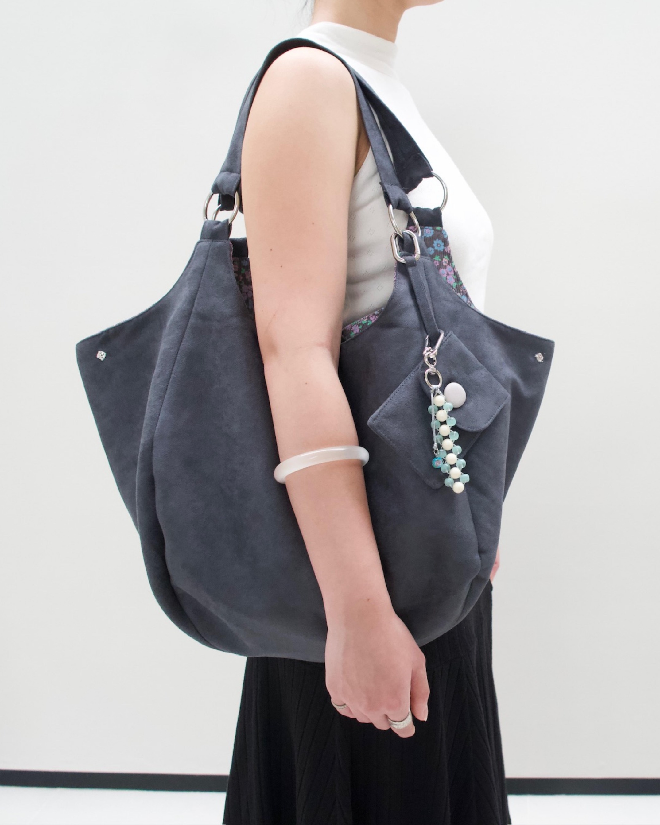REVERSIBLE CLEMENTINE BAG - DARK GRAY