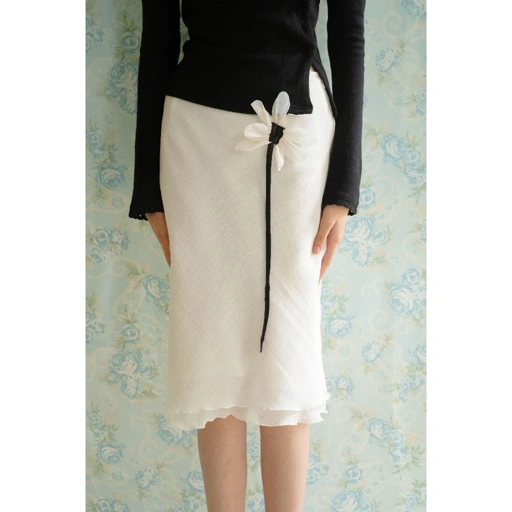 Image of Zoia - Isa Detachable Flower Skirt