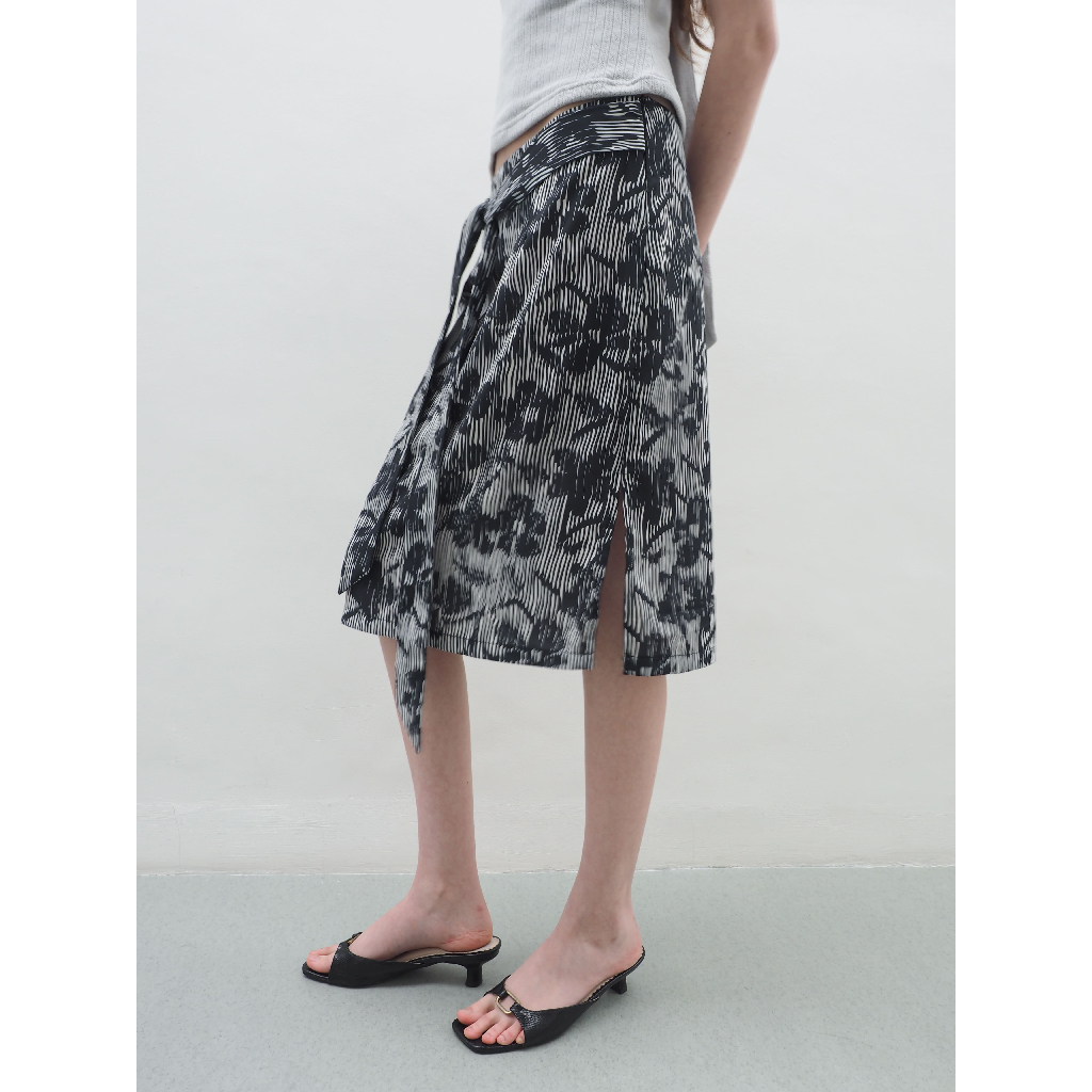 TEETER SKIRT