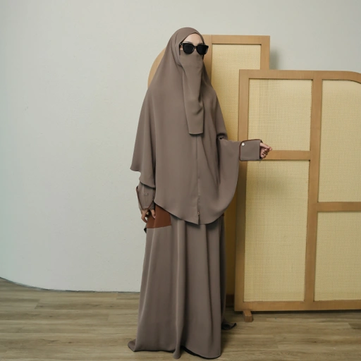 NAJ - Zuby Abaya