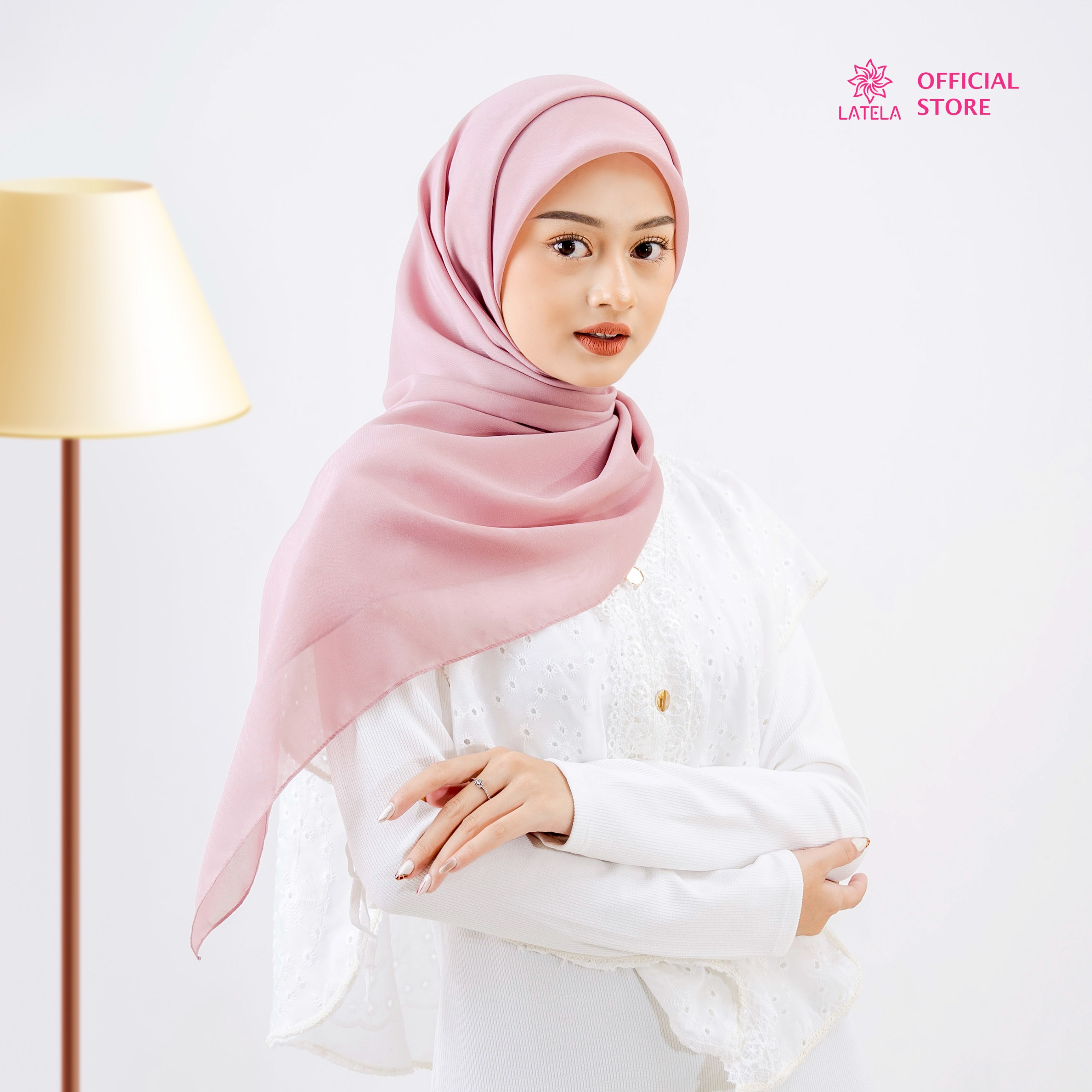 Plain Square Premium