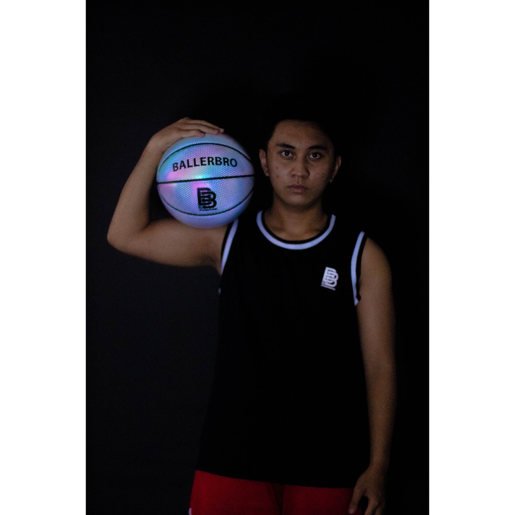 BALLERBRO Glowing Basketball SIZE 7 - White Glow