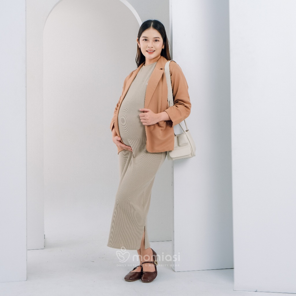 Momiasi - Olivia Inner Dress Knit Premium - Sleeveless Inner Dress - Inner Dress Tanpa Lengan - Inner Dress Busui & Bumil Friendly