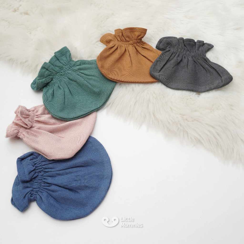 Little Mommies - Sarung Kaki – Socks Newborn Cotton Bamboo Premium All Size