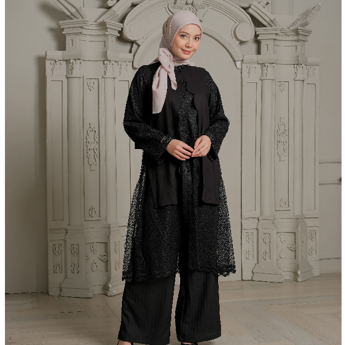 eleanorre Veloura Series Charlotte Black Oneset
