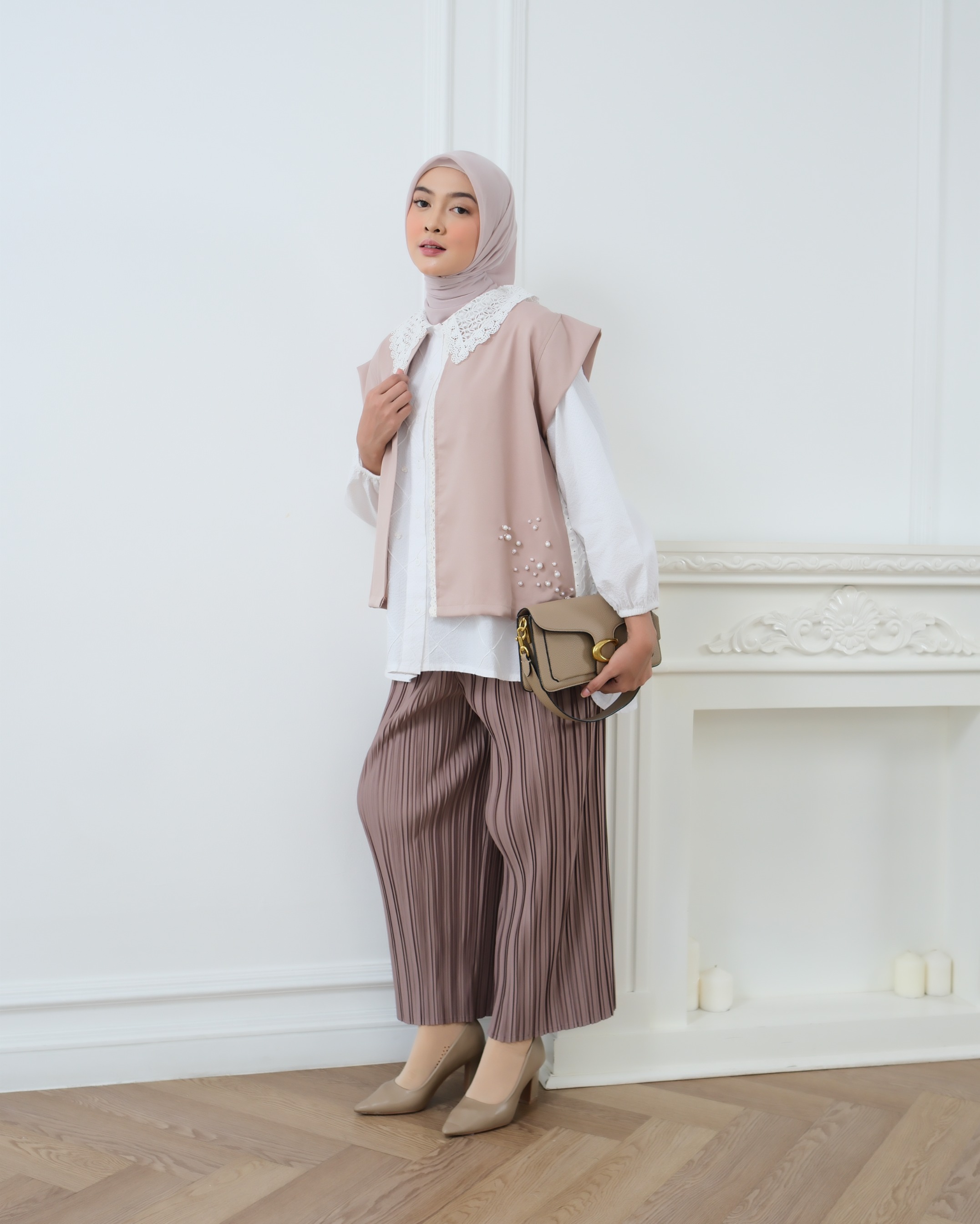eleanorre Bahati Vest Embroidery Atasan Wanita