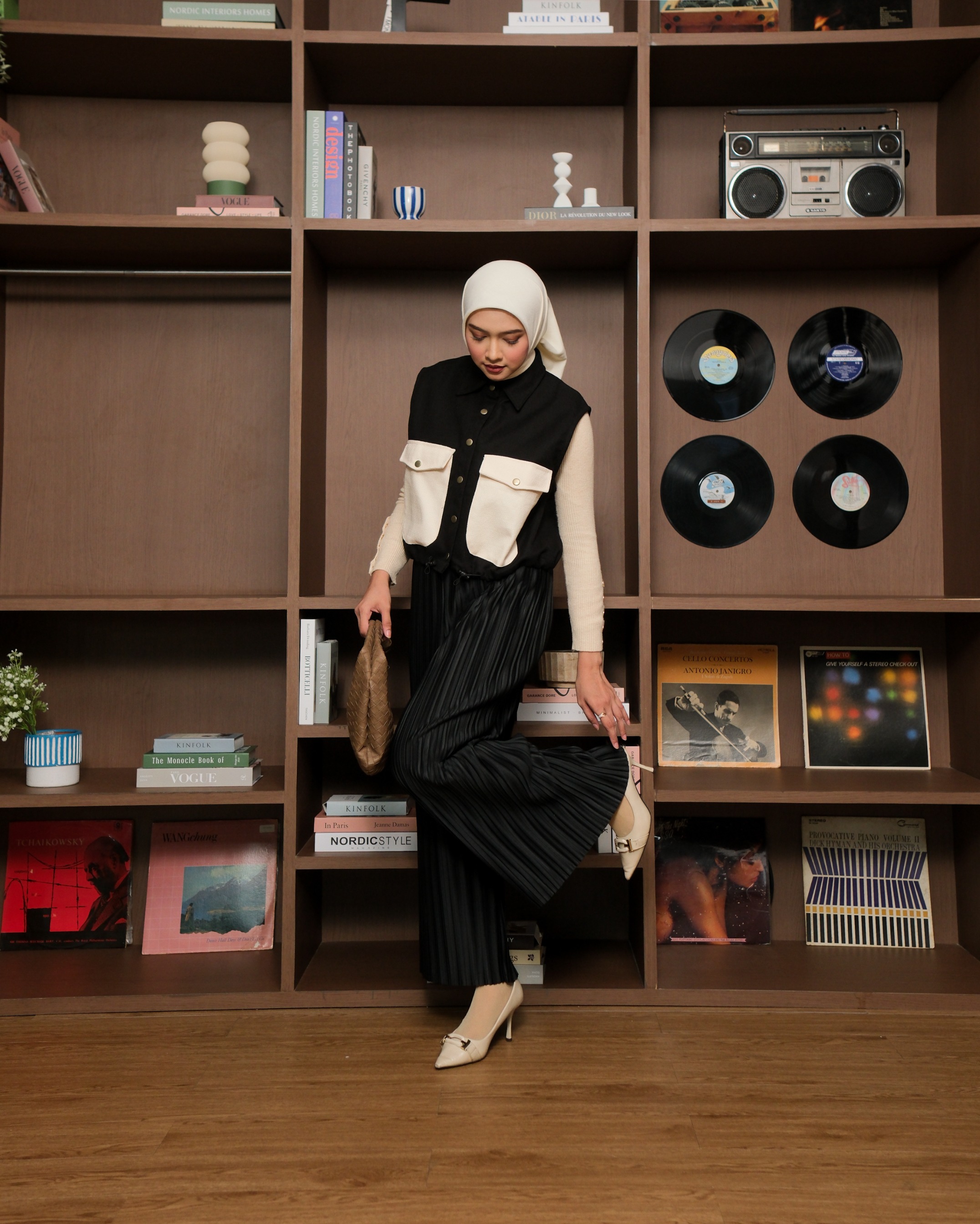 eleanorre Arunika Vest II Vest Wanita Premium