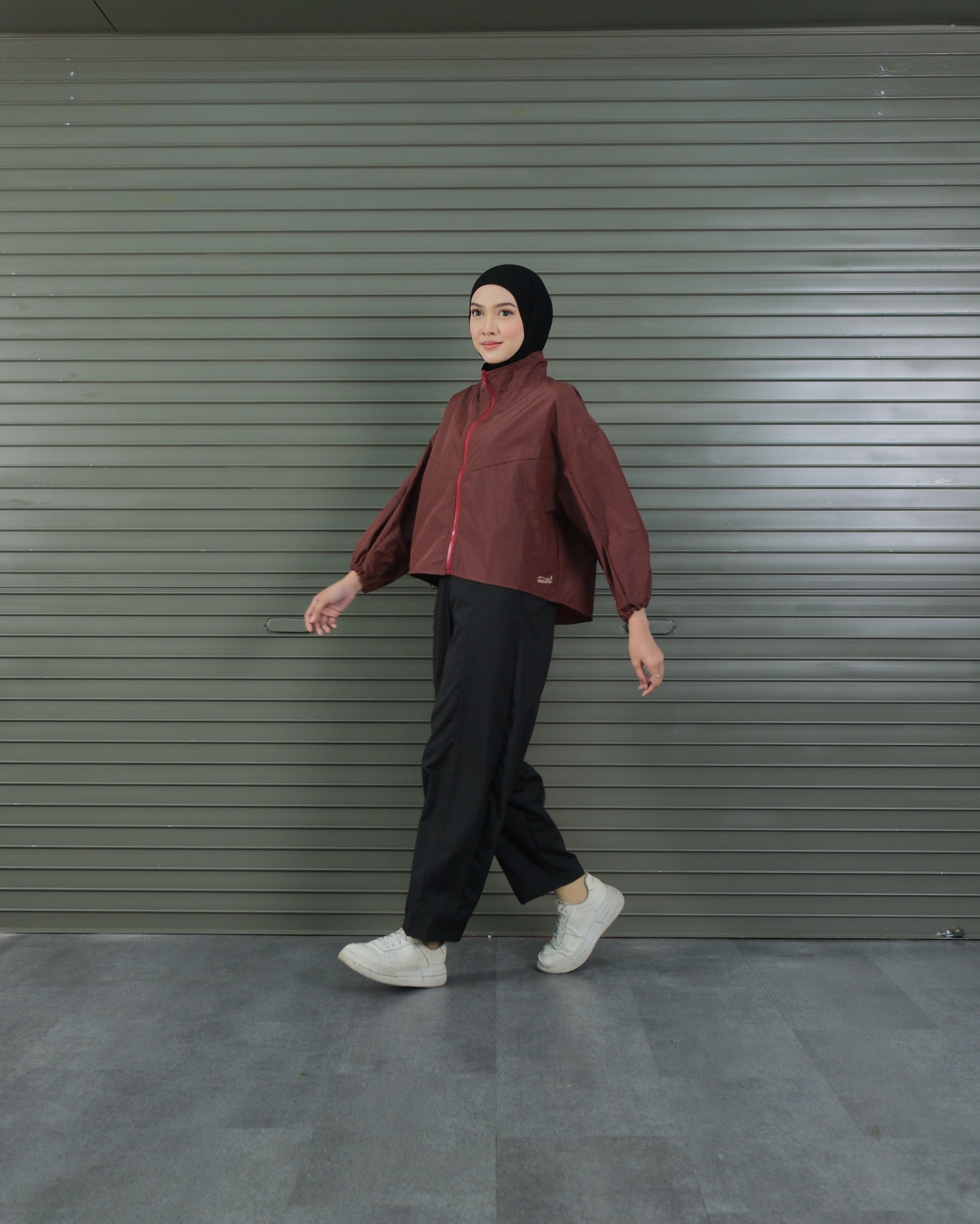 eleanorre Amora Crop Jaket II Jaket Wanita Parasut Premium