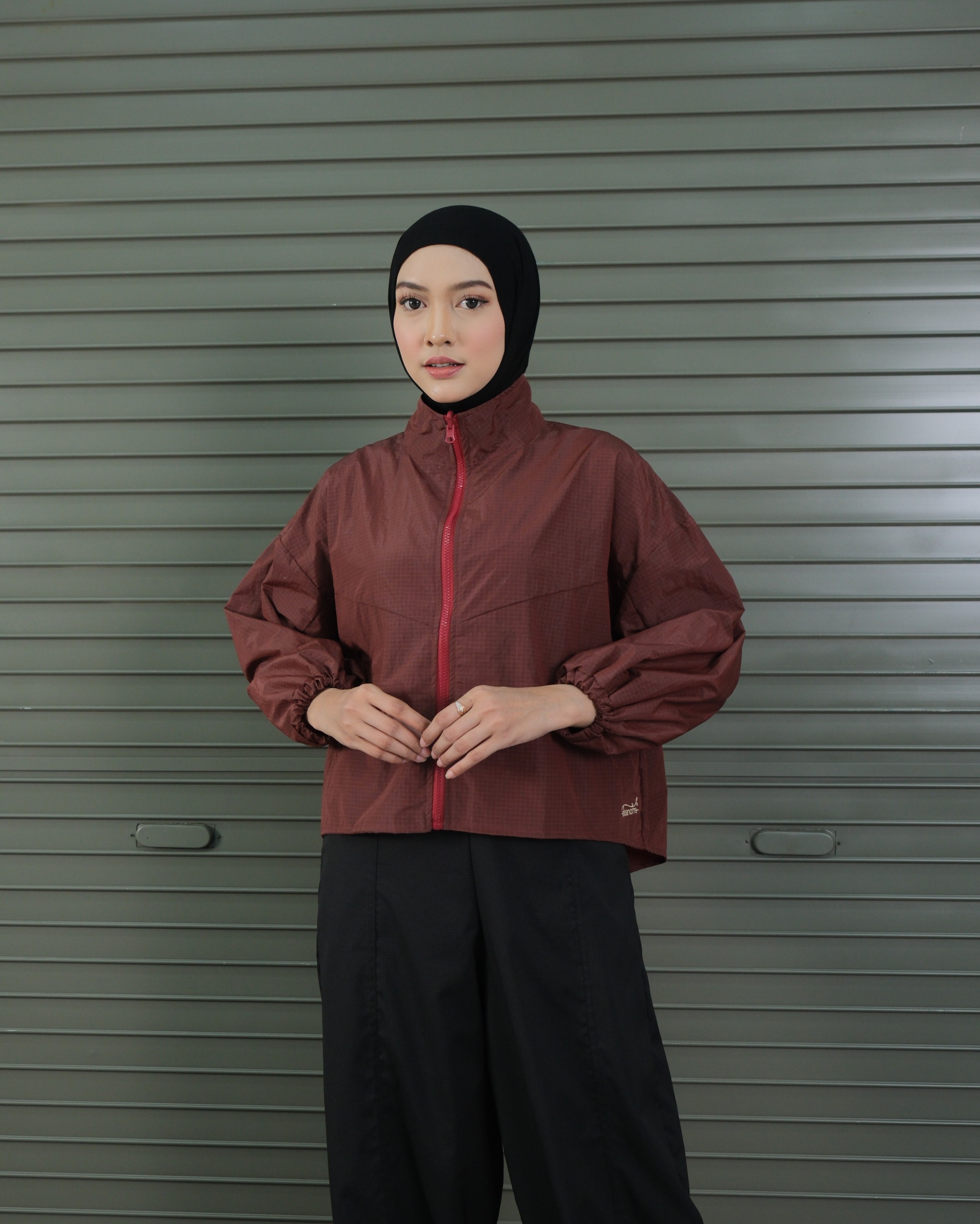 eleanorre Amora Crop Jaket II Jaket Wanita Parasut Premium