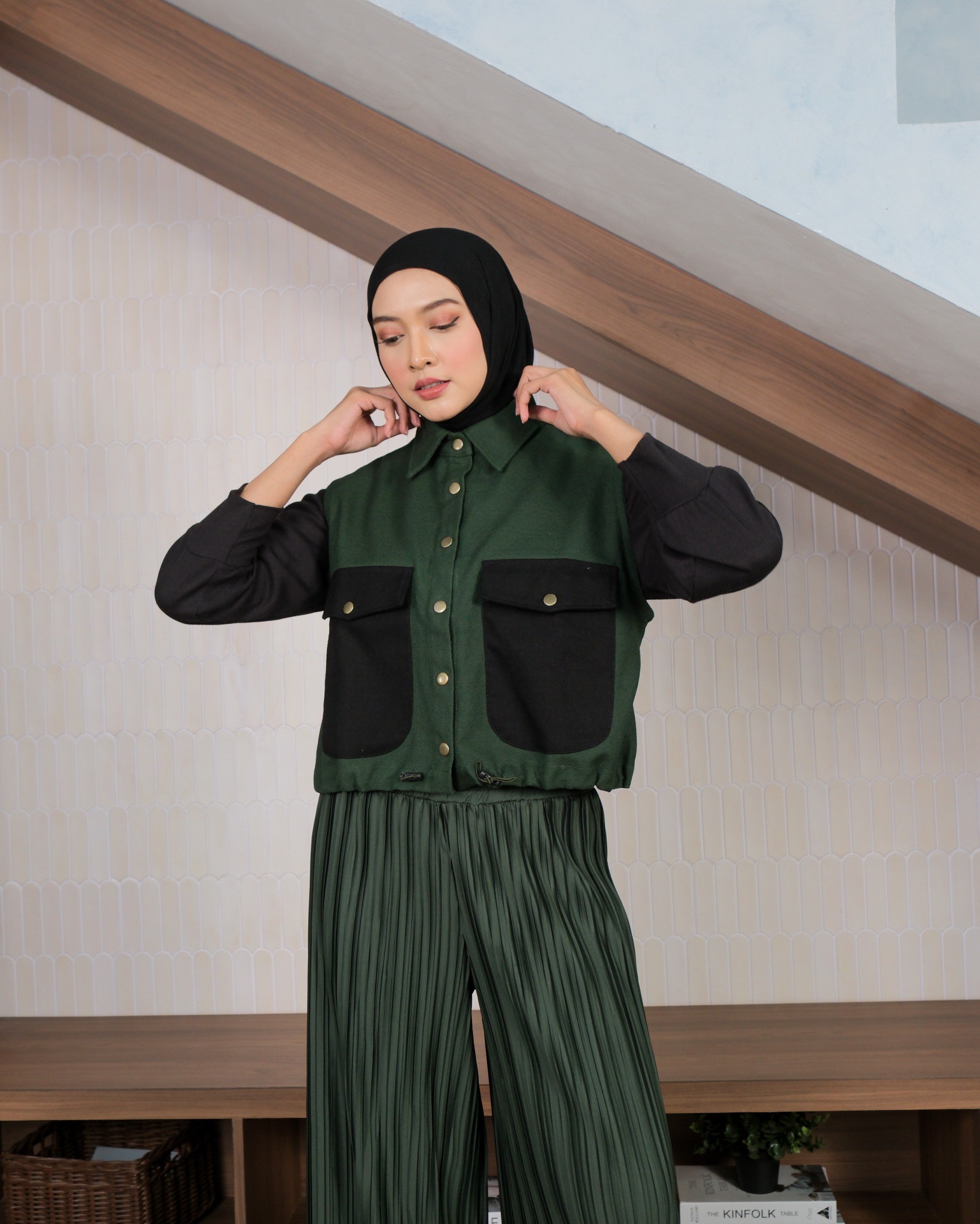 eleanorre Arunika Vest II Vest Wanita Premium