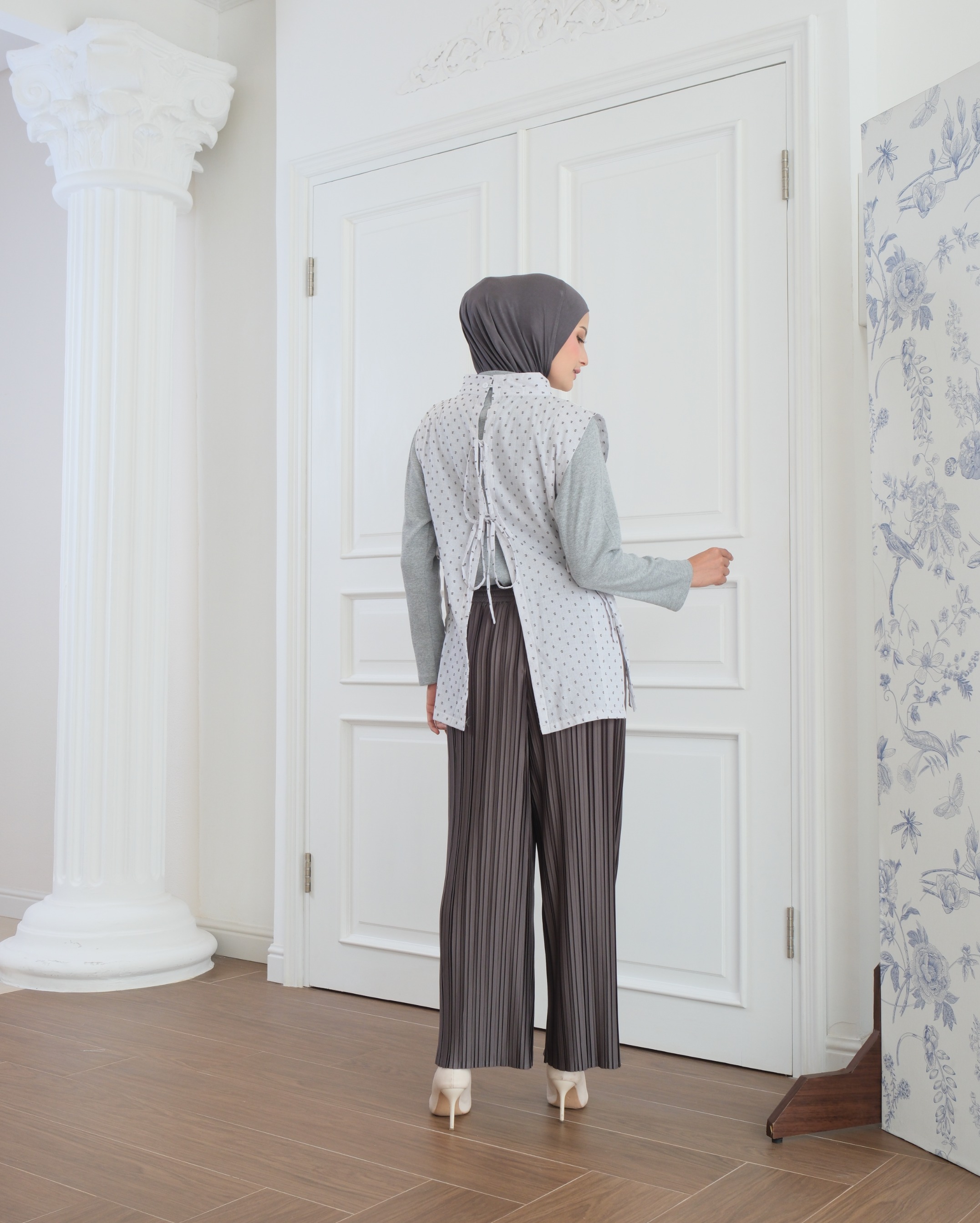 eleanorre Elena Embroidery Vest Atasan Wanita