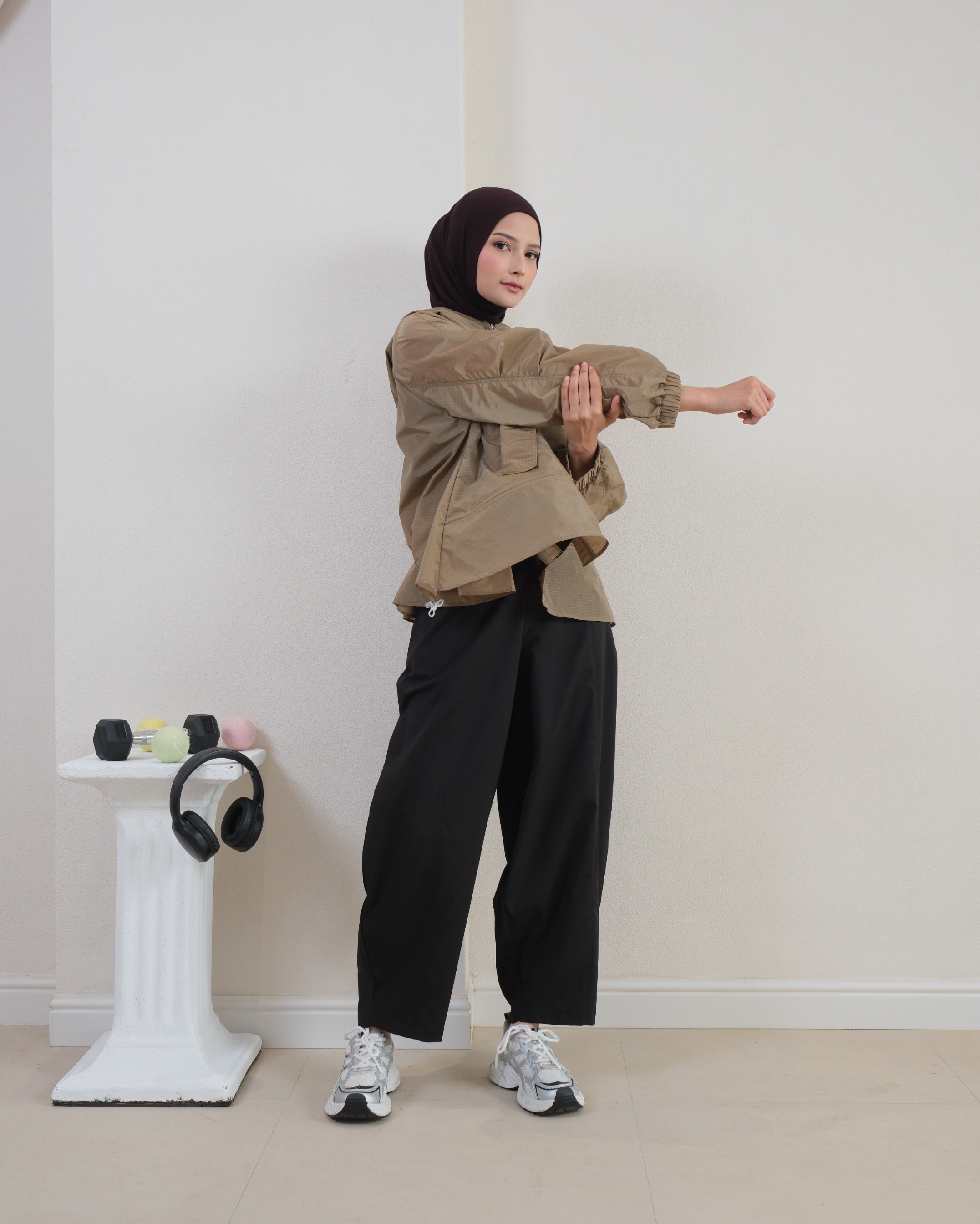 eleanorre Senara Brown Jaket Olahraga Wanita