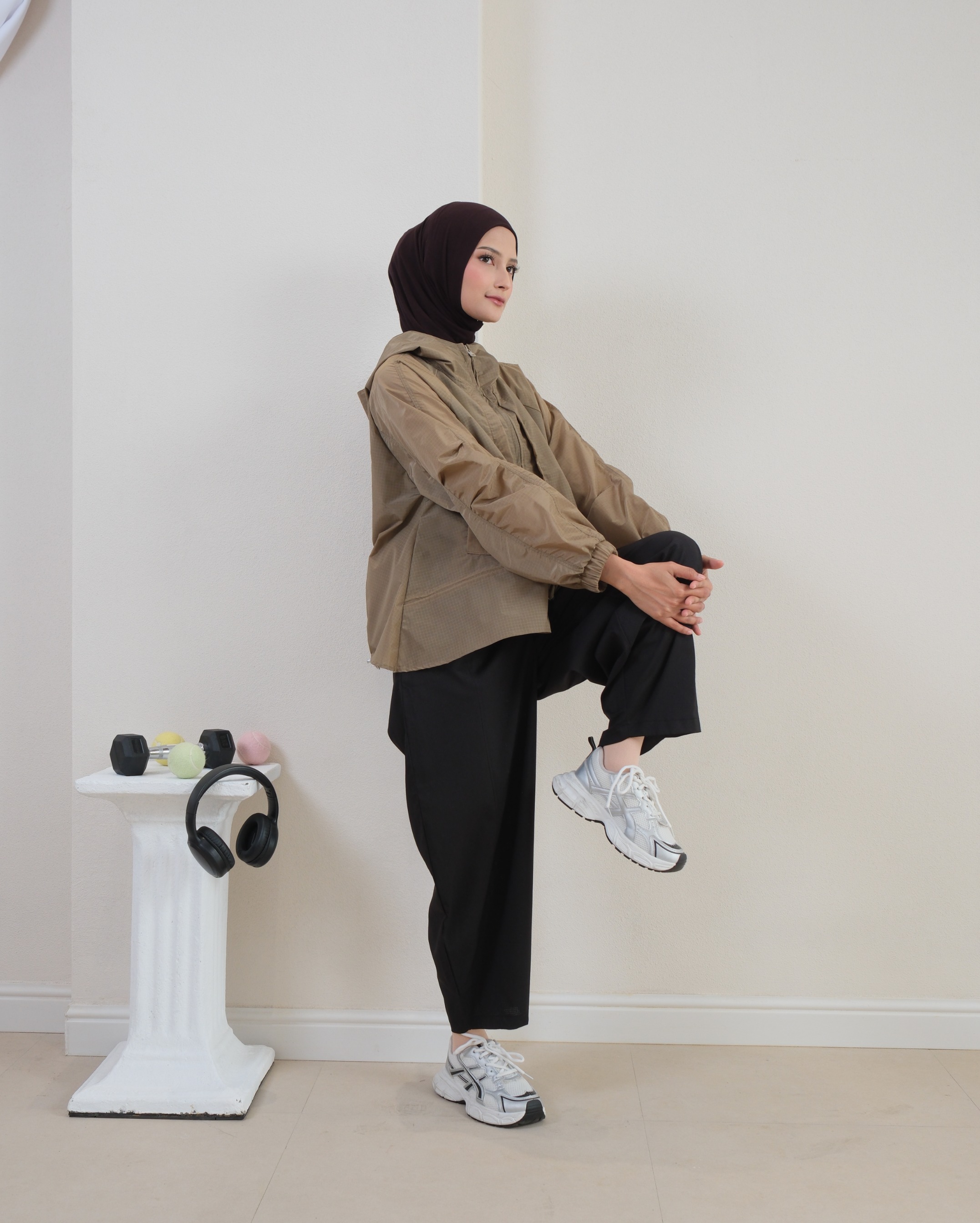 eleanorre Senara Brown Jaket Olahraga Wanita