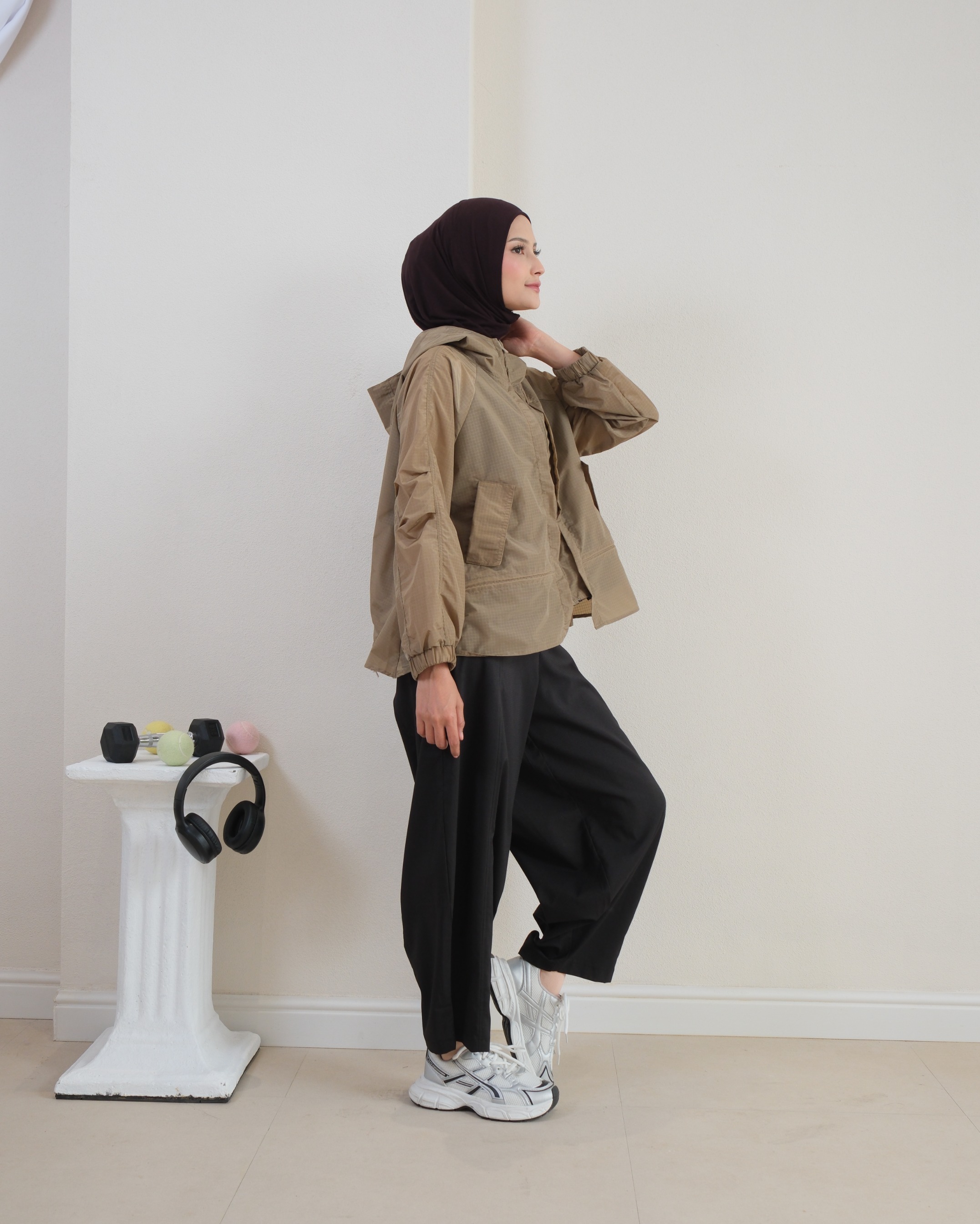 eleanorre Senara Brown Jaket Olahraga Wanita